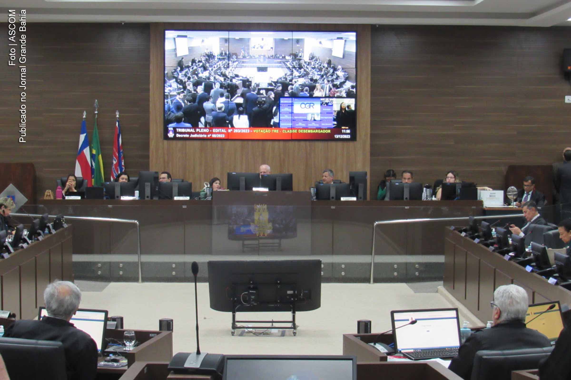 Tribunal Pleno, chefiado pelo desembargador Nilson Soares Castelo Branco, realiza eleições e escolhe novos membros para o TJBA e TRE Bahia.