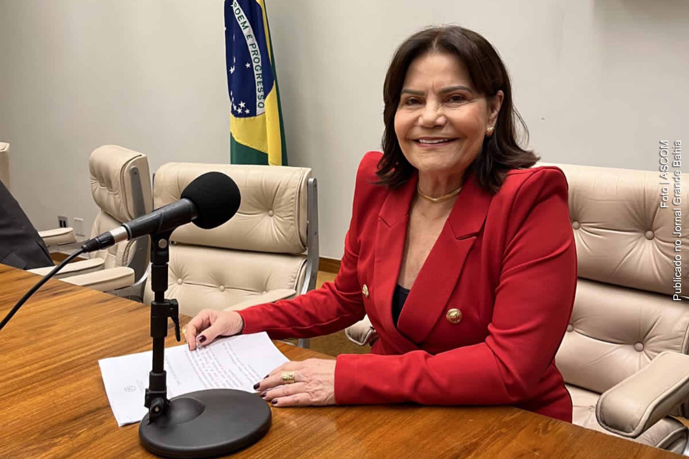 Vereadora Eremita Mota avalia positivamente seu primeiro ano de presidência na Câmara, destacando independência, fiscalização do Executivo e soluções para desafios municipais.