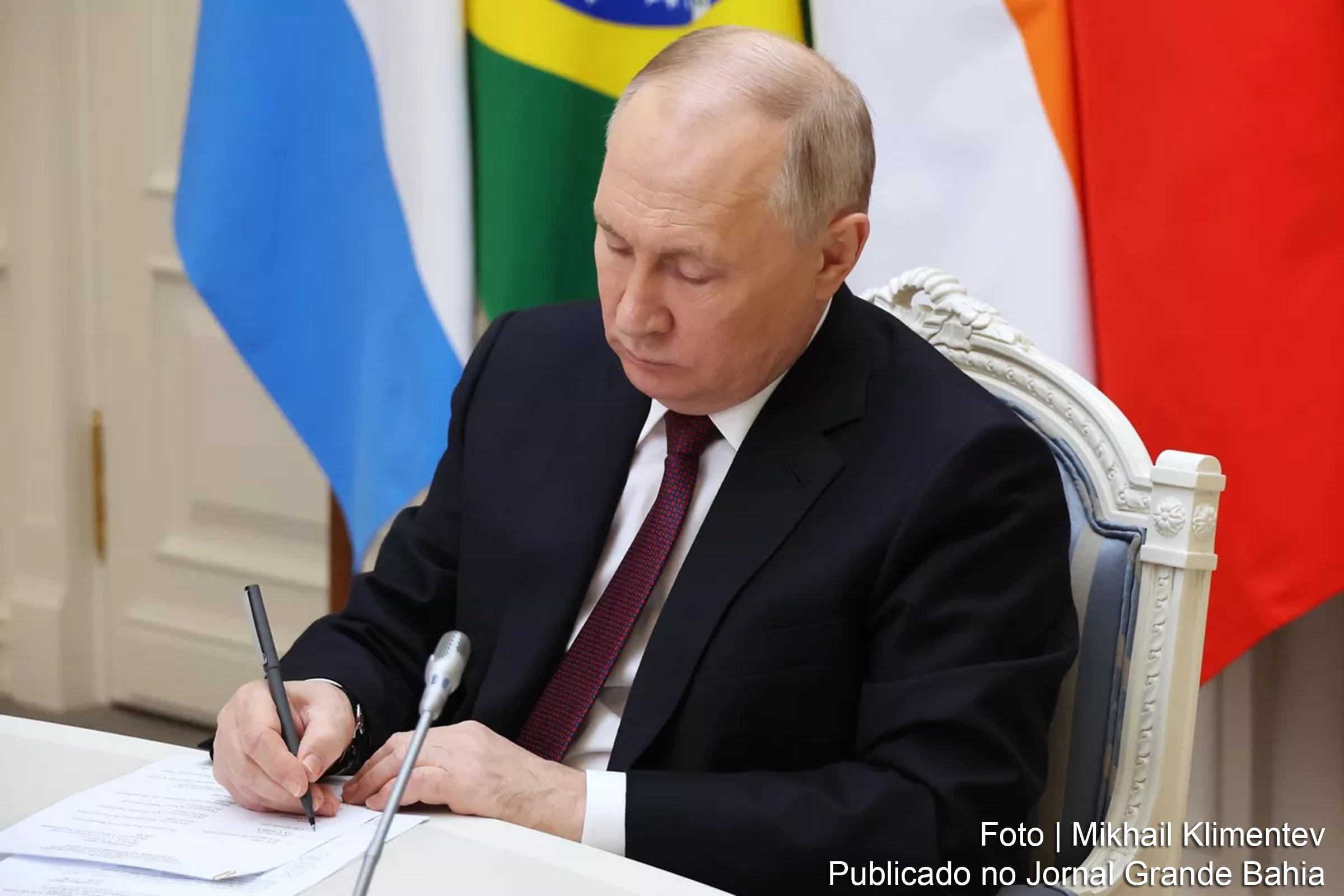 Com a entrada de novos membros, incluindo Irã e Emirados Árabes Unidos, a presidência russa do BRICS busca consolidar uma ordem mundial justa e avançar na cooperação econômica e cultural.