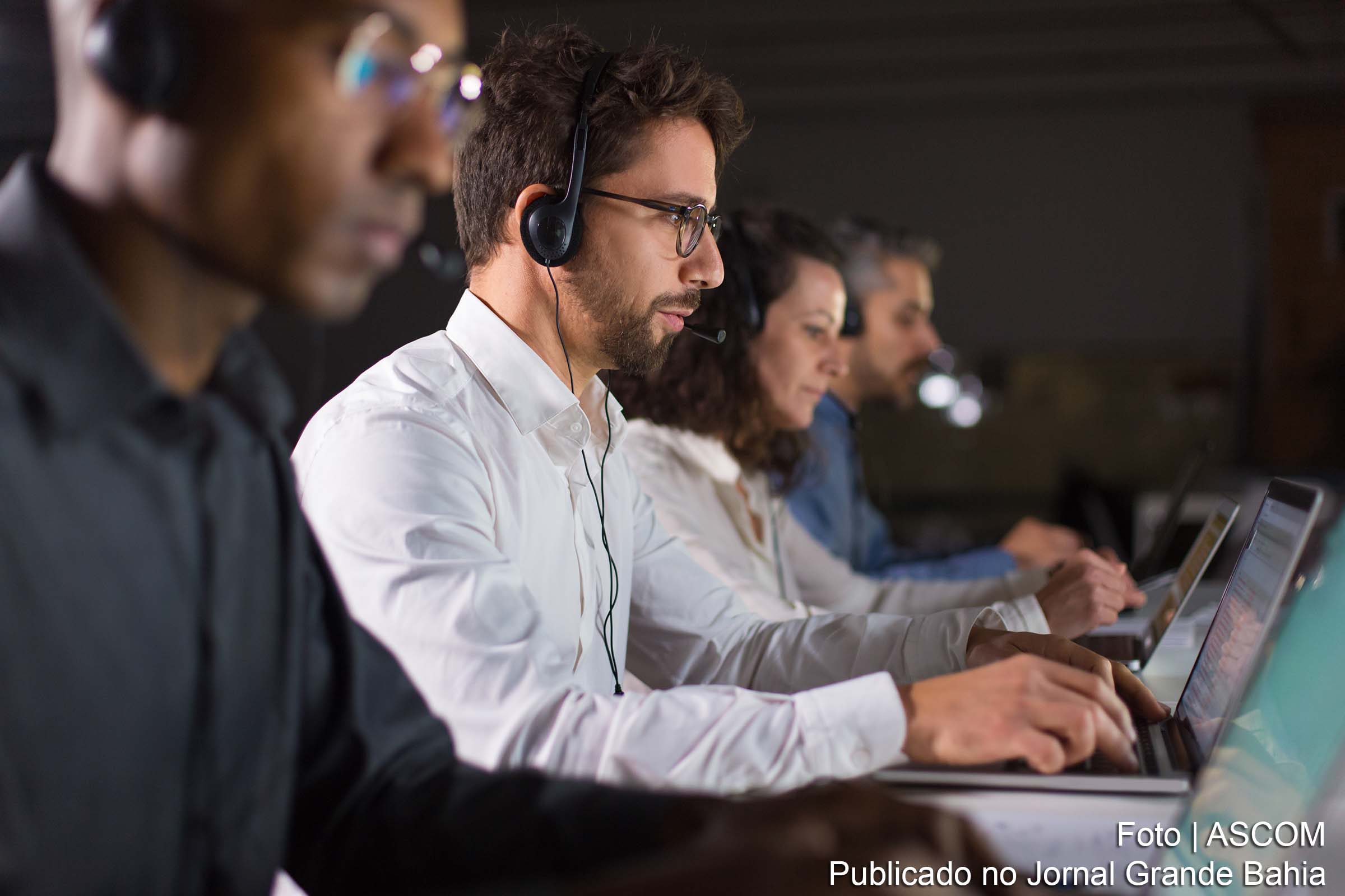 Impacto econômico: Reoneração da folha de pagamento pode resultar em 400 mil demissões no setor de Call Center