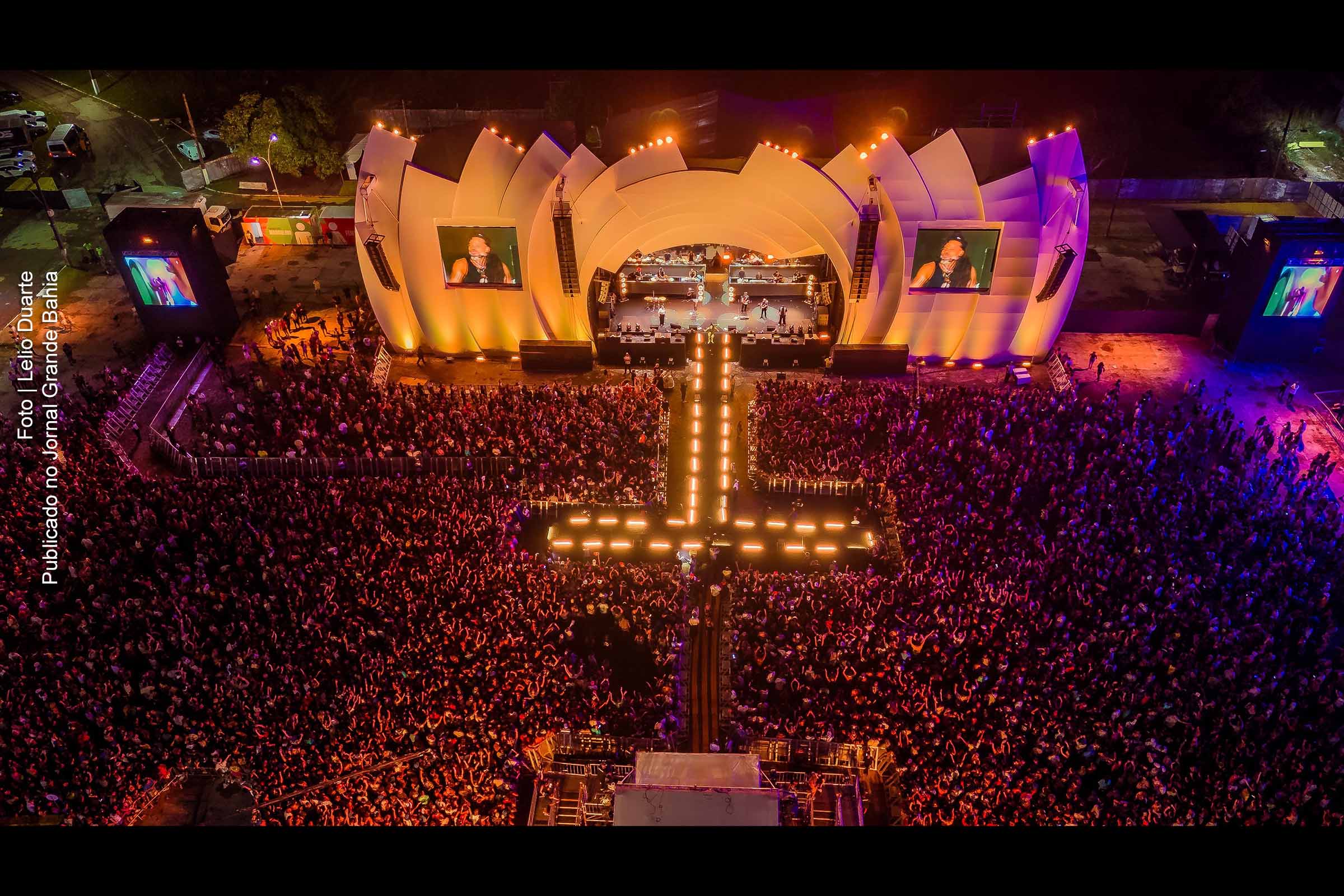 Celebração musical e inovações marcam o encerramento da primeira noite do Festival de Verão Salvador em edição histórica de 25 Anos
