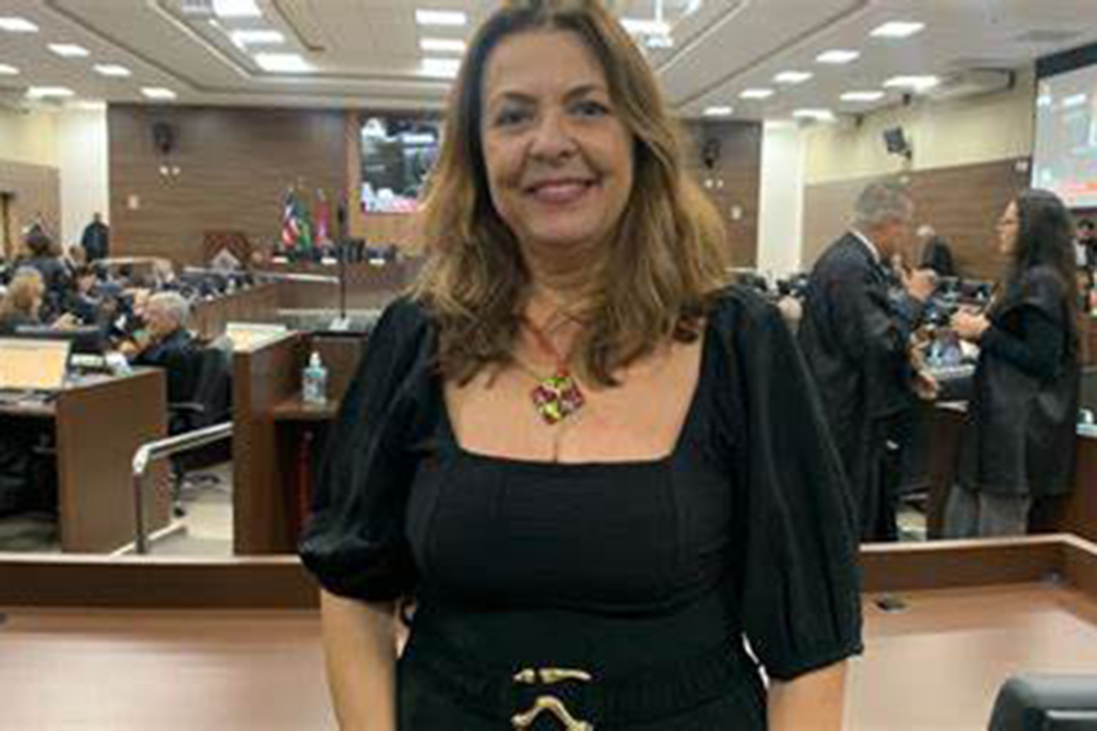 A Juíza de Direito Marielza Brandão Franco se tornou Desembargadora do Tribunal de Justiça da Bahia, com posse segunda-feira pela manhã, fato de ampla repercussão no eixo Salvador-Feira de Santana.