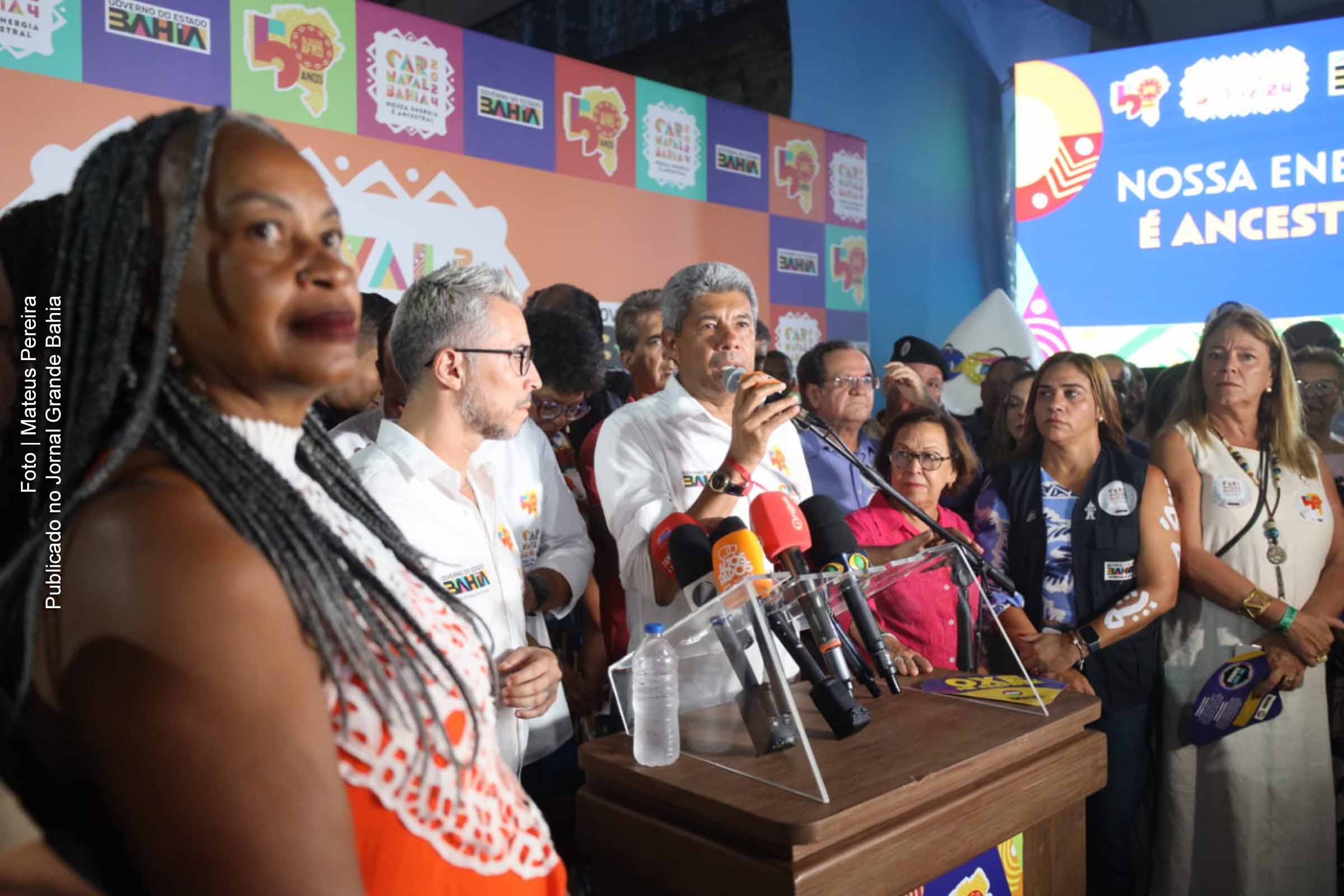 Durante evento de lançamento do Carnaval 2024, o governador Jerônimo Rodrigues expressa solidariedade às famílias afetadas por tragédias recentes na Bahia.