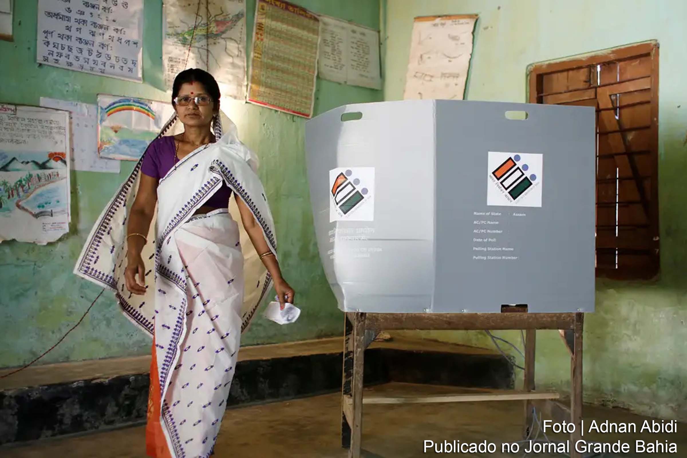 Cerca de 900 milhões de indianos participam da maior eleição do planeta, com peculiaridades que incluem urnas transportadas por elefantes e tinta contra fraudes.