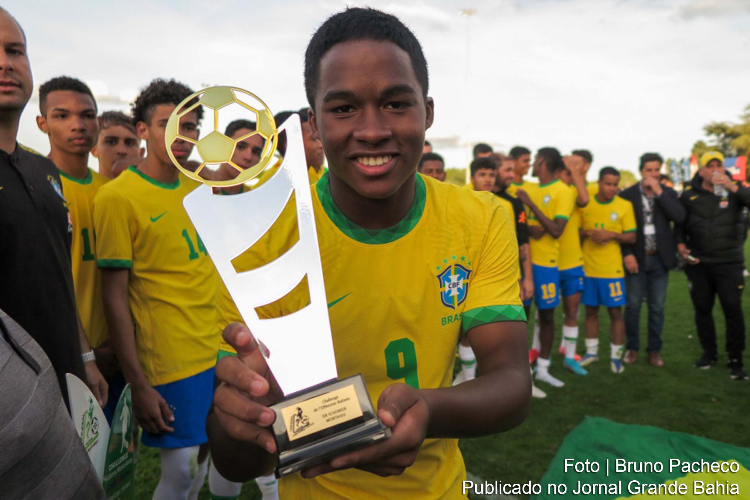 Após ser destaque no Torneio de Montaigu, Endrick, atacante do Palmeiras, busca agora garantir a classificação do Brasil para os Jogos Olímpicos de Paris 2024.