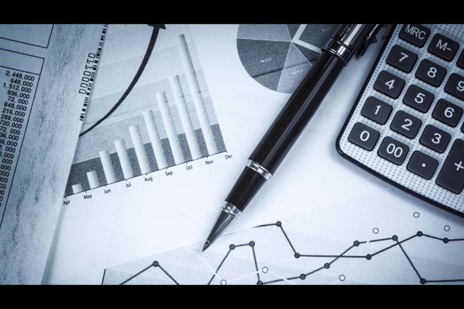 Mudanças no Decreto 7.799/2000 geram indeferimentos de benefícios fiscais para pequenos atacadistas na Bahia, evidenciando desigualdade na competição com grandes redes.