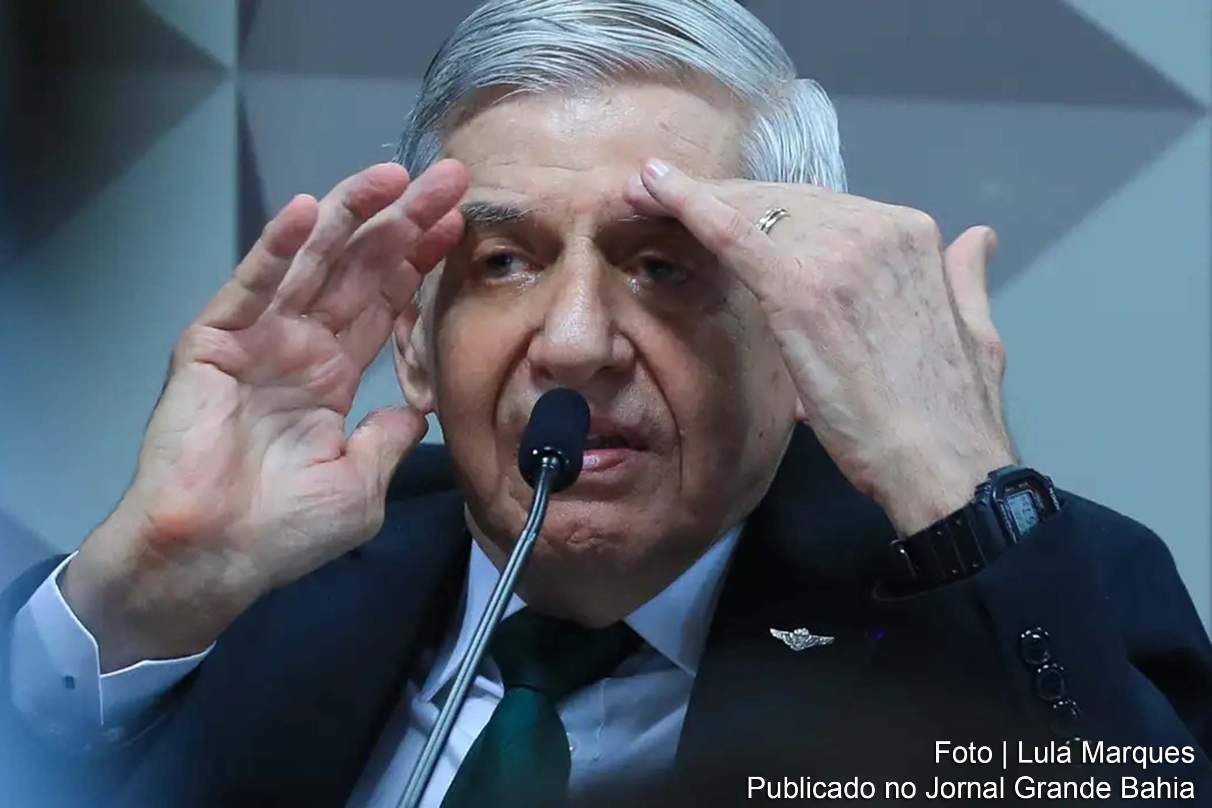 General Augusto Heleno, ex-comandante do GSI, será ouvido pela Polícia Federal sobre esquema de produção de informações ilegais na Agência Brasileira de Inteligência.