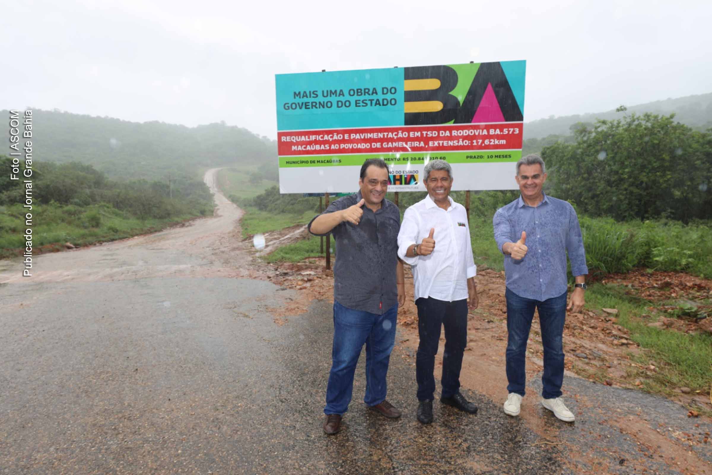 Governador Jerônimo Rodrigues autoriza asfaltamento em povoados, promovendo desenvolvimento e acessibilidade no interior da Bahia.