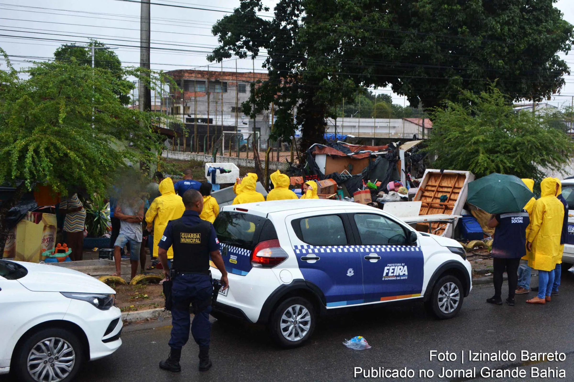 Plantão social do CRAS de Feira de Santana abriga 11 pessoas em situação de rua durante período chuvoso
