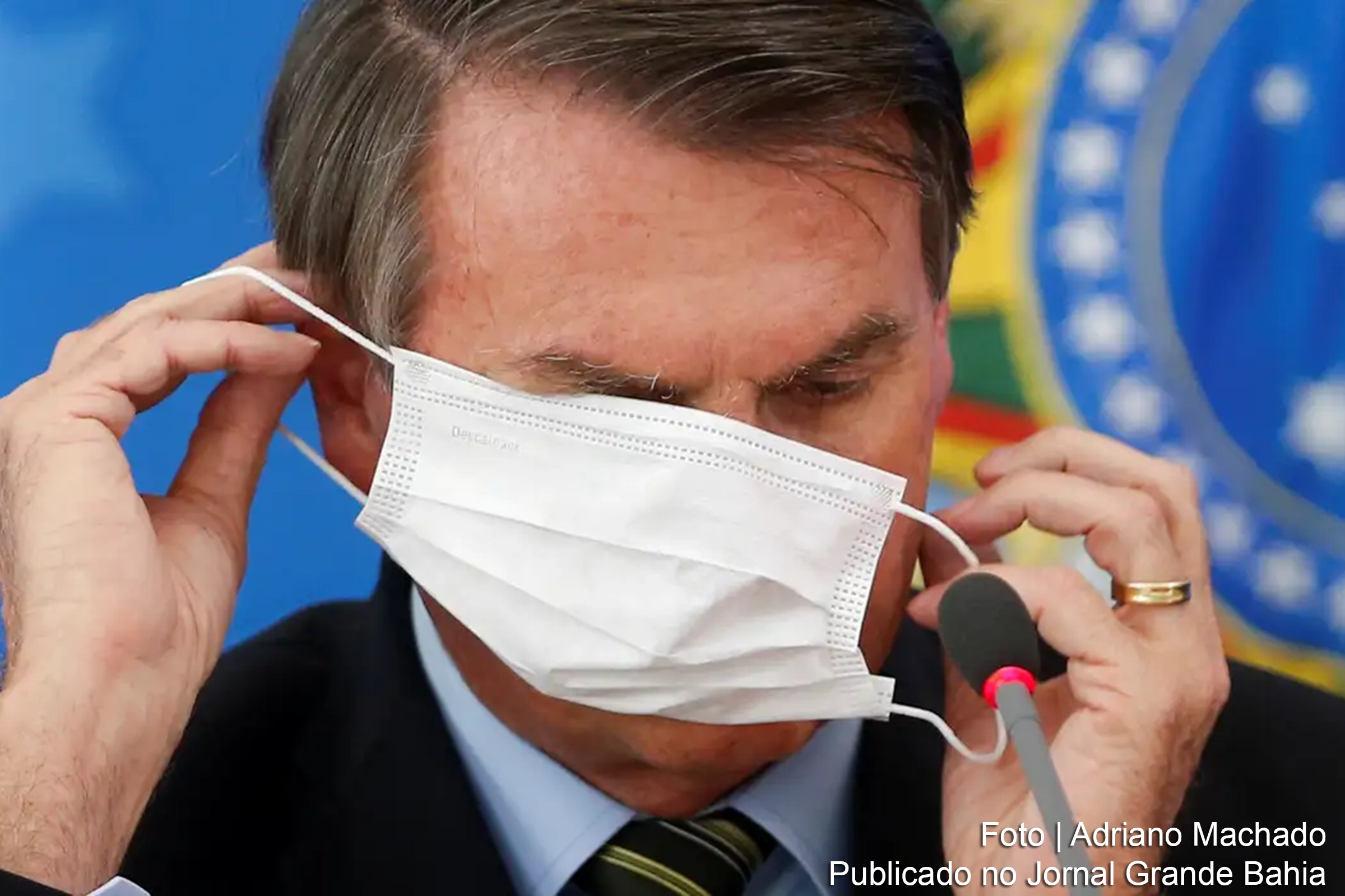 Uma investigação minuciosa da CGU revela inconsistências no registro de imunização contra a covid-19 presente no cartão de vacinação do ex-presidente Jair Bolsonaro.