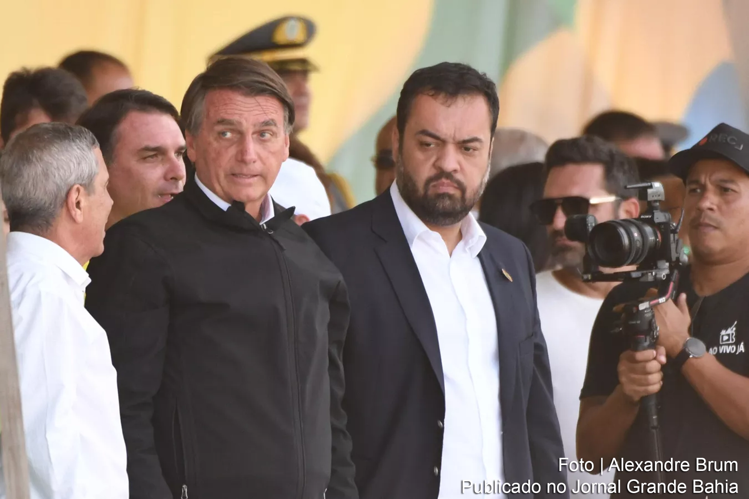 Investigação revela indícios de pagamentos indevidos em diversas situações durante os períodos em que Cláudio Castro ocupou os cargos de vereador e vice-governador.