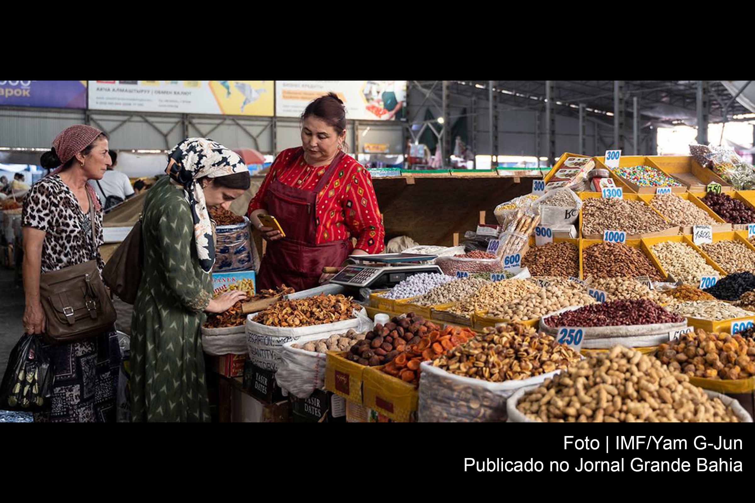 Cenário econômico global aponta desaceleração em 2024 e crescimento com previsão de 2,4%