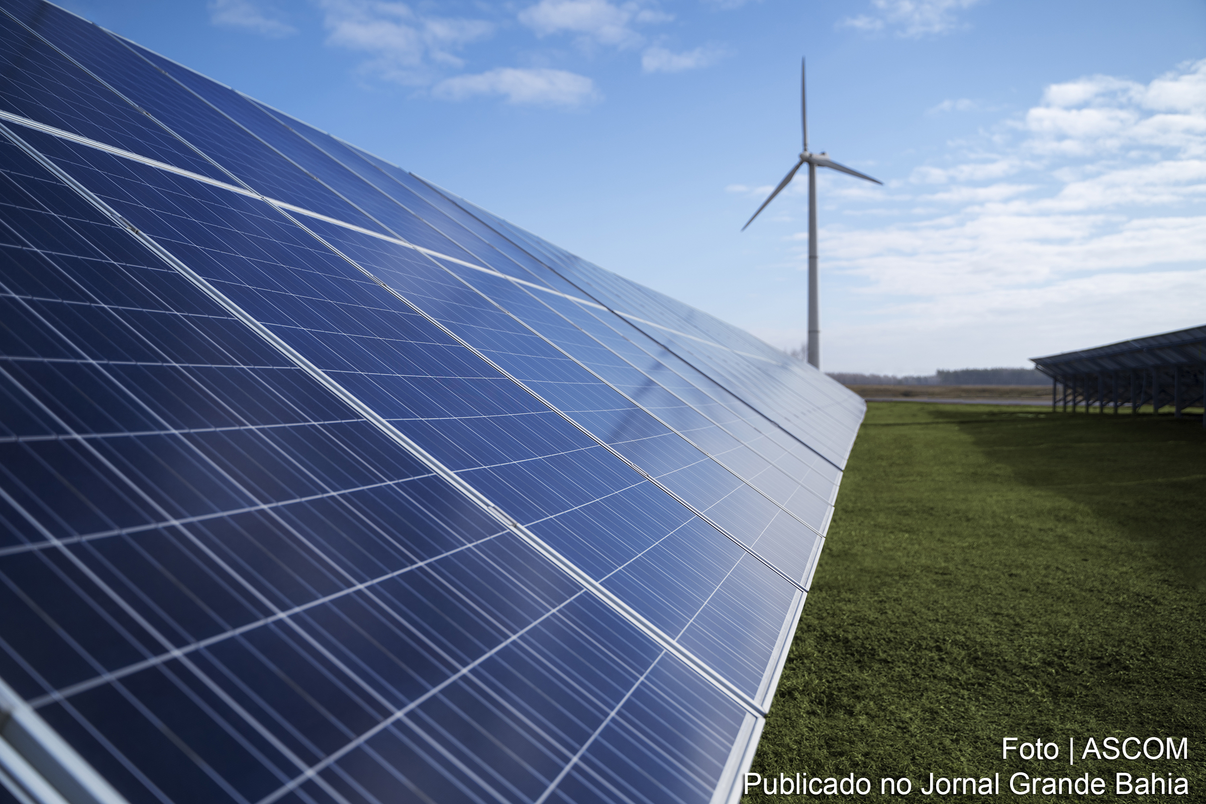 Com vastas fontes de energia limpa, o Brasil busca competitividade internacional através de estímulos econômicos e legislação verde.