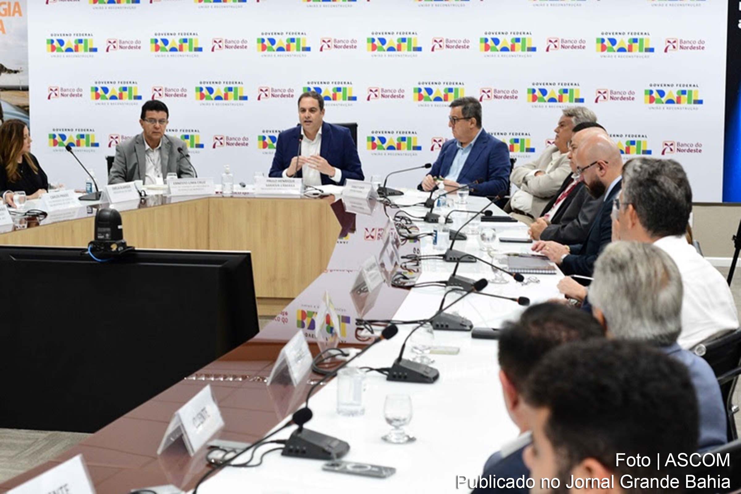 Em evento em Fortaleza, o presidente do BNB, Paulo Câmara, celebra o recorde de R$ 58,4 bilhões em contratações.