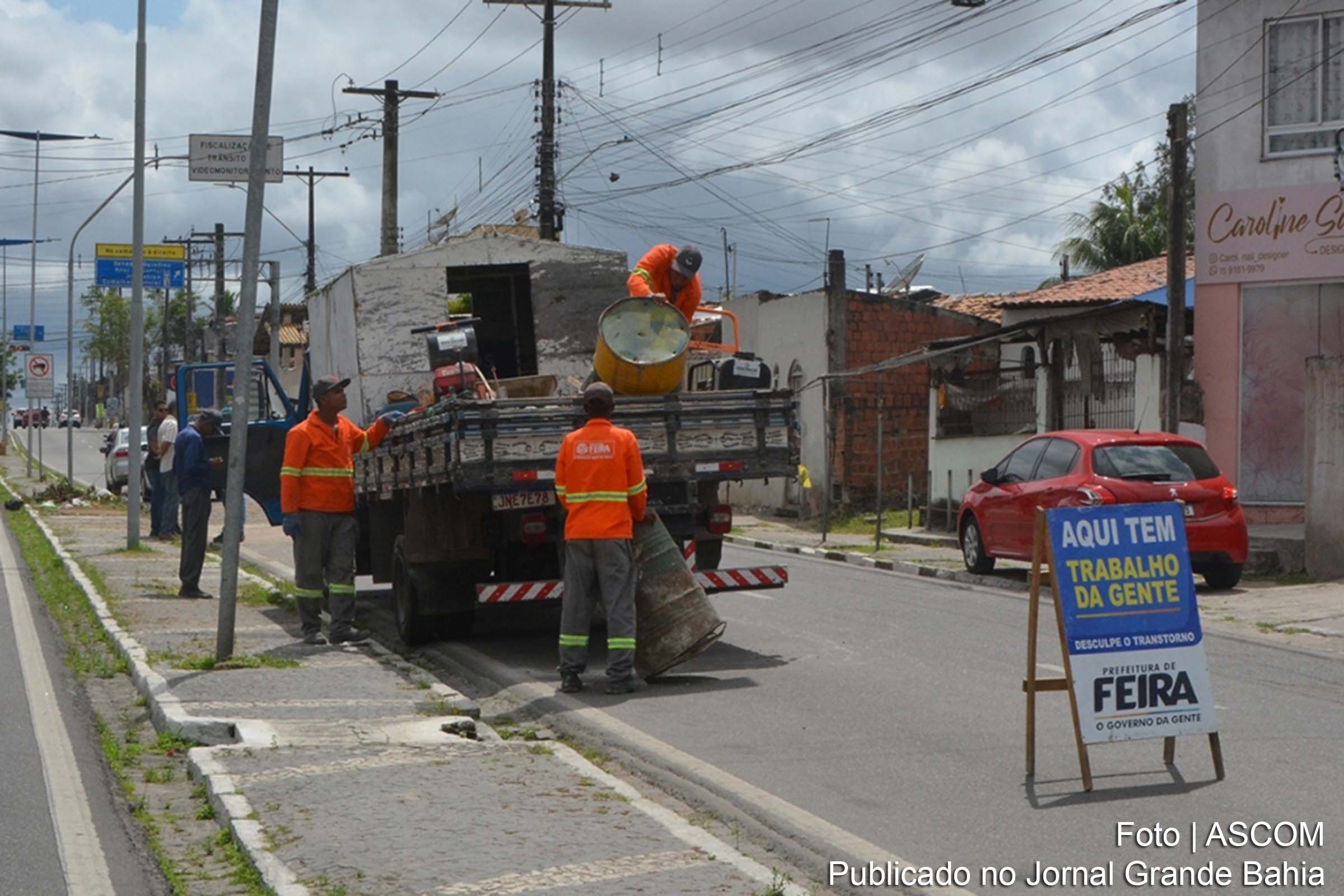 A Prefeitura de Feira de Santana intensifica a manutenção em redes de drenagem, prevenindo alagamentos e promovendo segurança durante as chuvas.