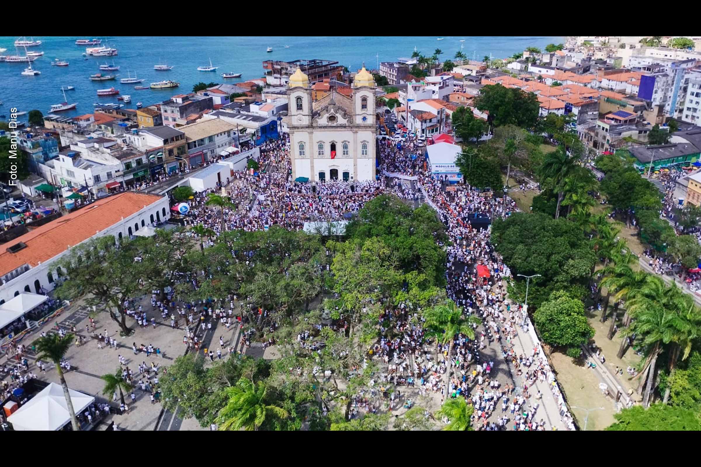 Vista aérea da Basílica Santuário Senhor do Bonfim (Igreja do Bonfim) durante dia dos festejos da Lavagem do Bonfim de 2024.
