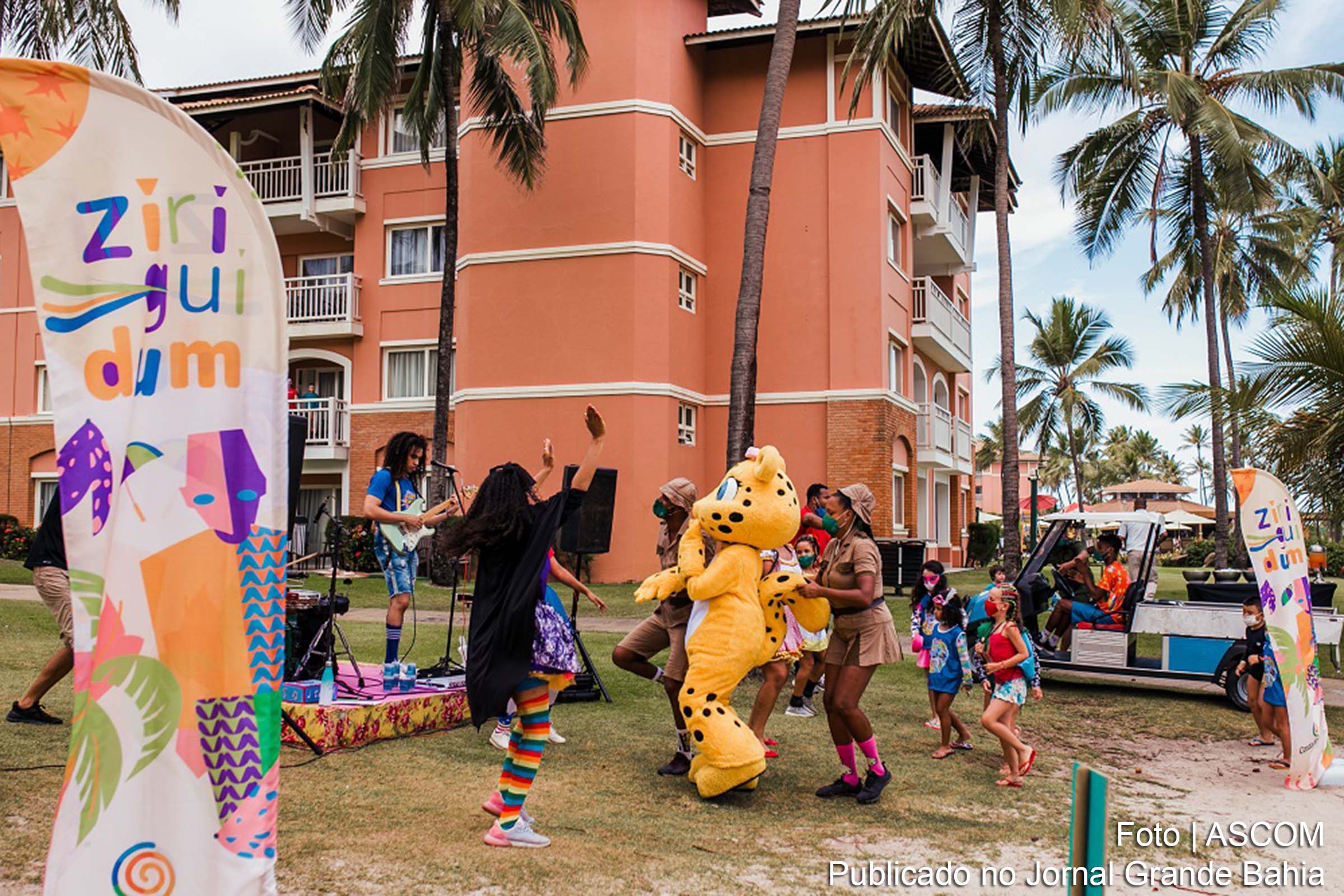 Costa do Sauípe, destino baiano da Aviva, prepara uma celebração única de Carnaval, o "Ziriguidum," oferecendo música ao vivo, customização de abadás, espetáculos temáticos e experiências culturais para os hóspedes.