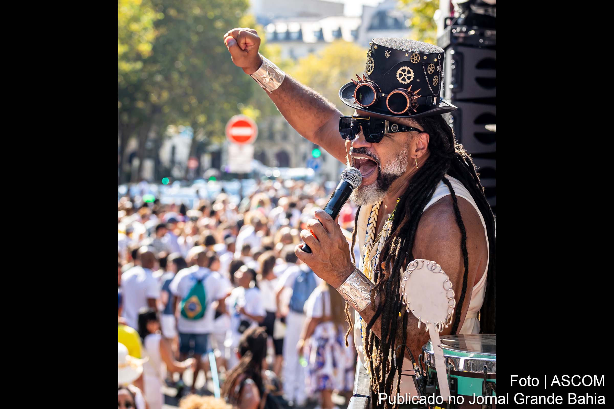 Daniela Mercury, Luiz Caldas, Carlinhos Brown, Durval Lélys e Bell Marques se destacarão nos trios elétricos.