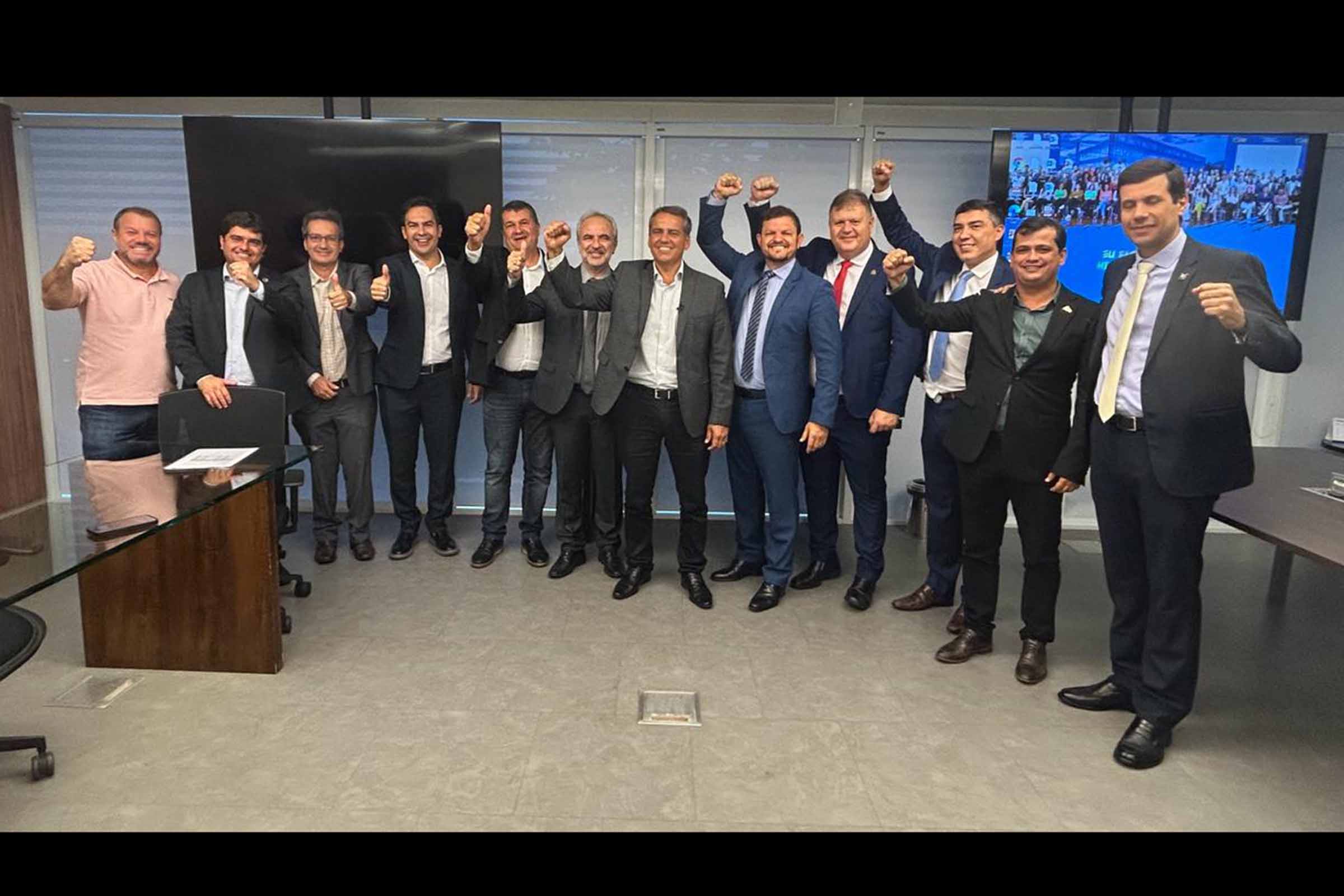 Chapa liderada por prefeito Quinho busca renovar a Confederação Nacional de Municípios com propostas de gestão participativa.