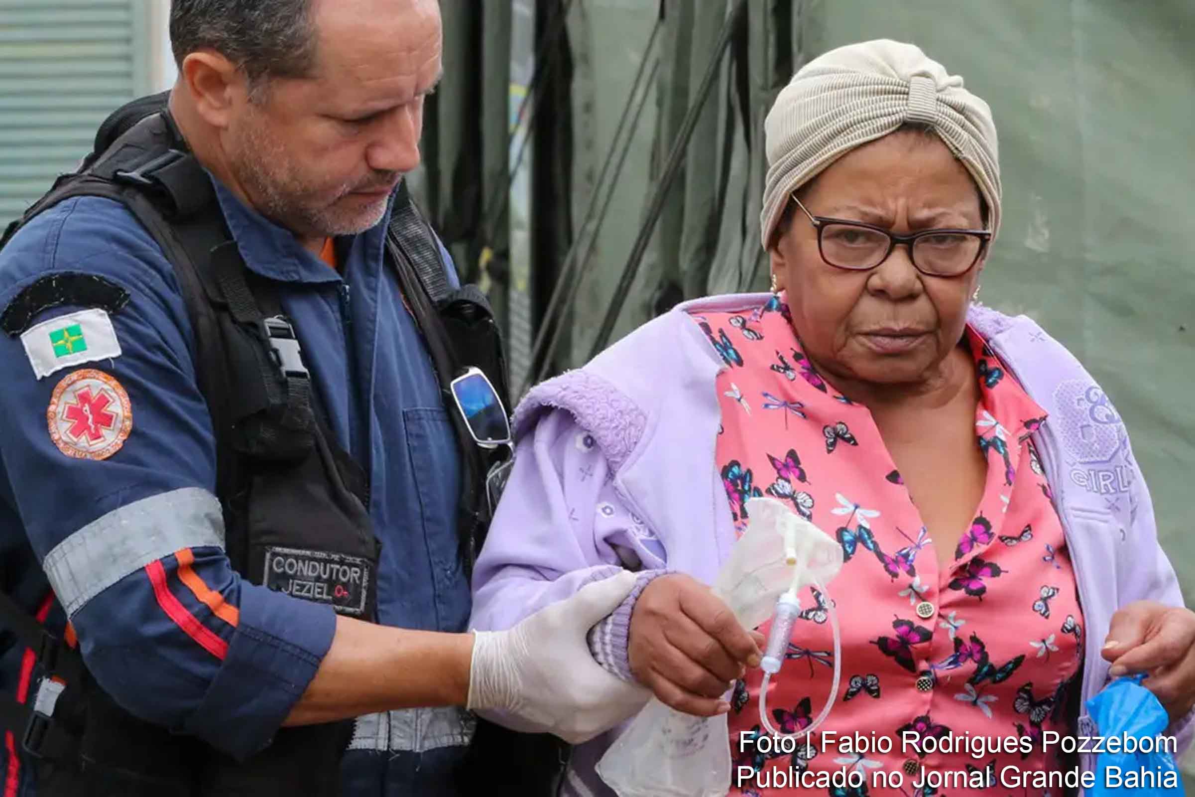 Secretária de Vigilância em Saúde destaca preocupação com o elevado número de casos graves da doença, especialmente entre idosos com comorbidades.