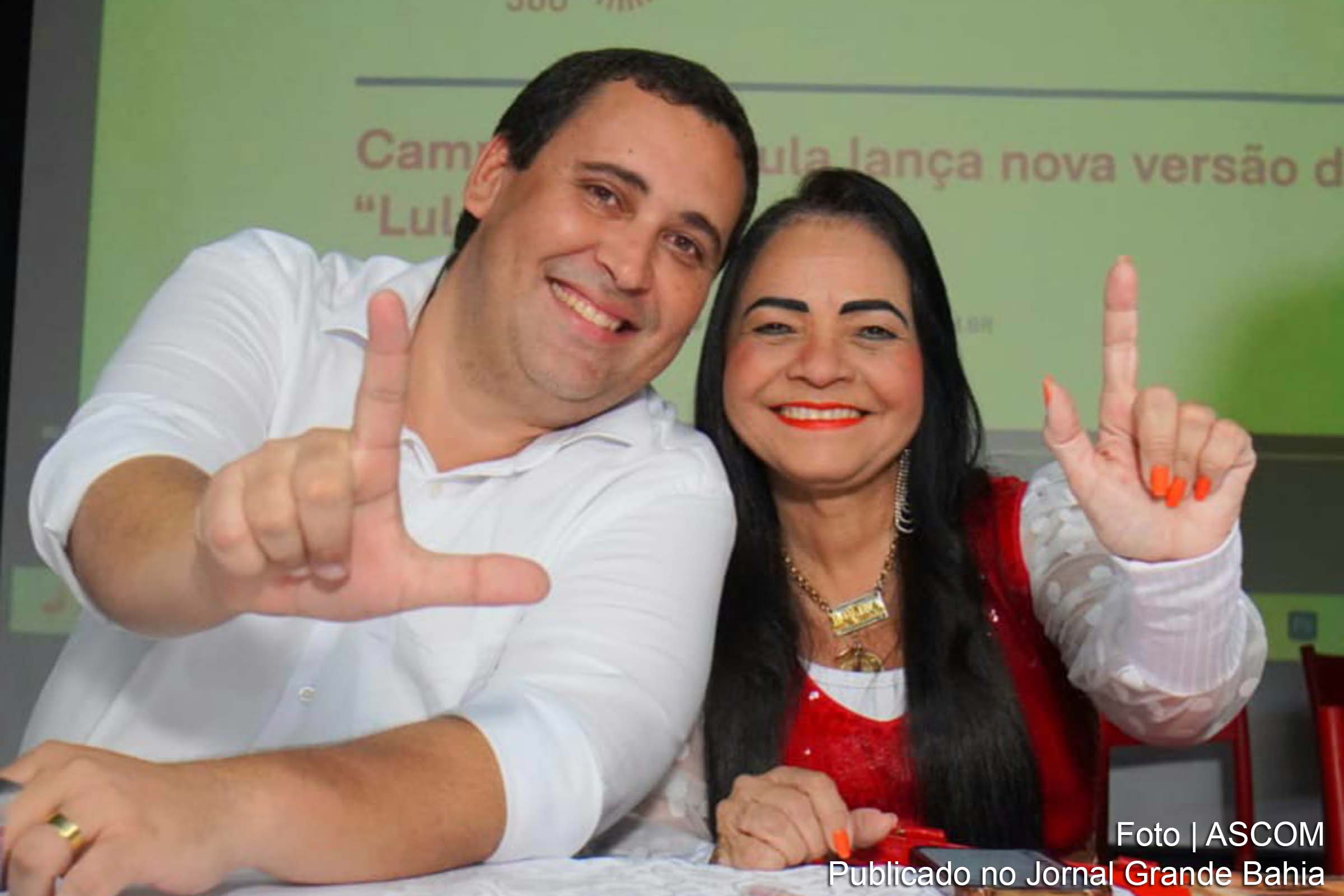 Dirigente do Partido dos Trabalhadores condena agressões sofridas pela prefeita Moema Gramacho em sessão legislativa.