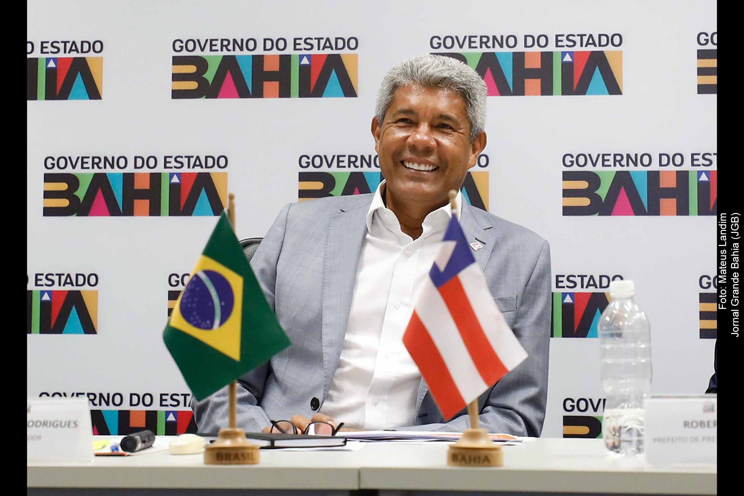 Jerônimo Rodrigues, governador da Bahia, parte em missão internacional buscando investimentos e parcerias em tecnologia, telecomunicações e energia renovável na Espanha.