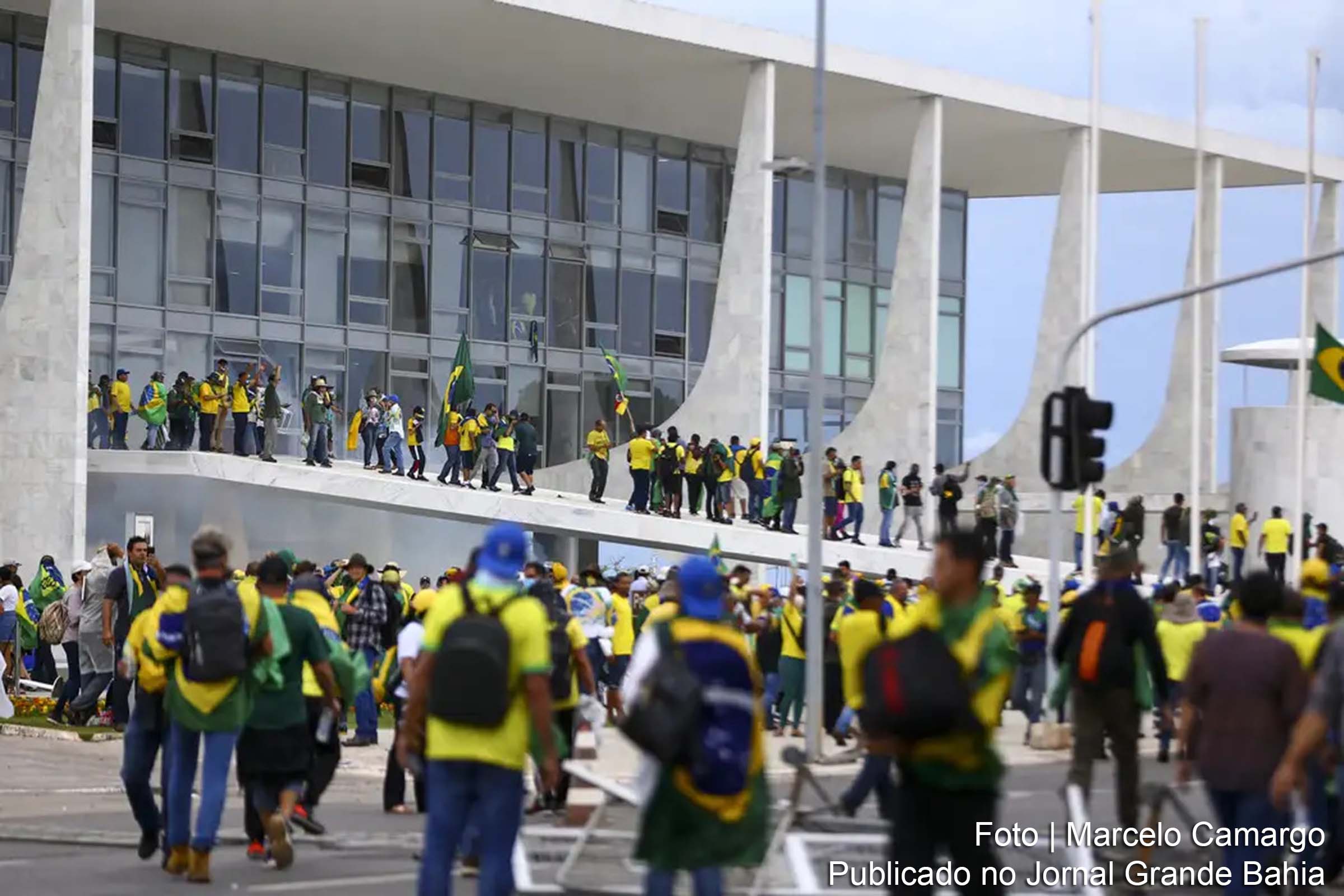 Ministros do Supremo Tribunal Federal votam pelo recebimento da denúncia contra sete integrantes da cúpula da Polícia Militar do Distrito Federal.