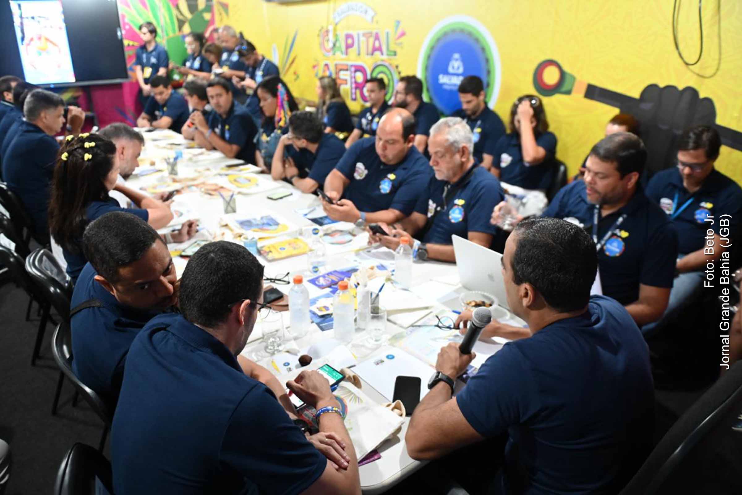 Prefeito Bruno Reis destaca estratégia de fortalecimento do Carnaval no Centro, evitando superlotação em outros circuitos.