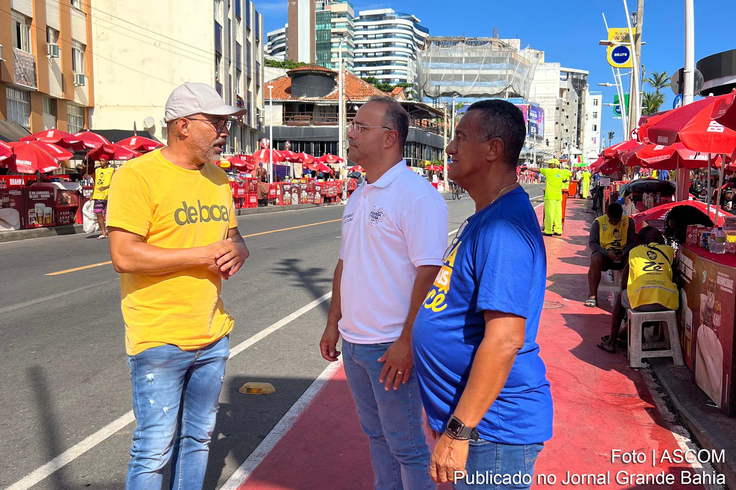 Secretário Jairo Carneiro busca ideias de sucesso no Carnaval de Salvador para aplicar na Micareta 2024.