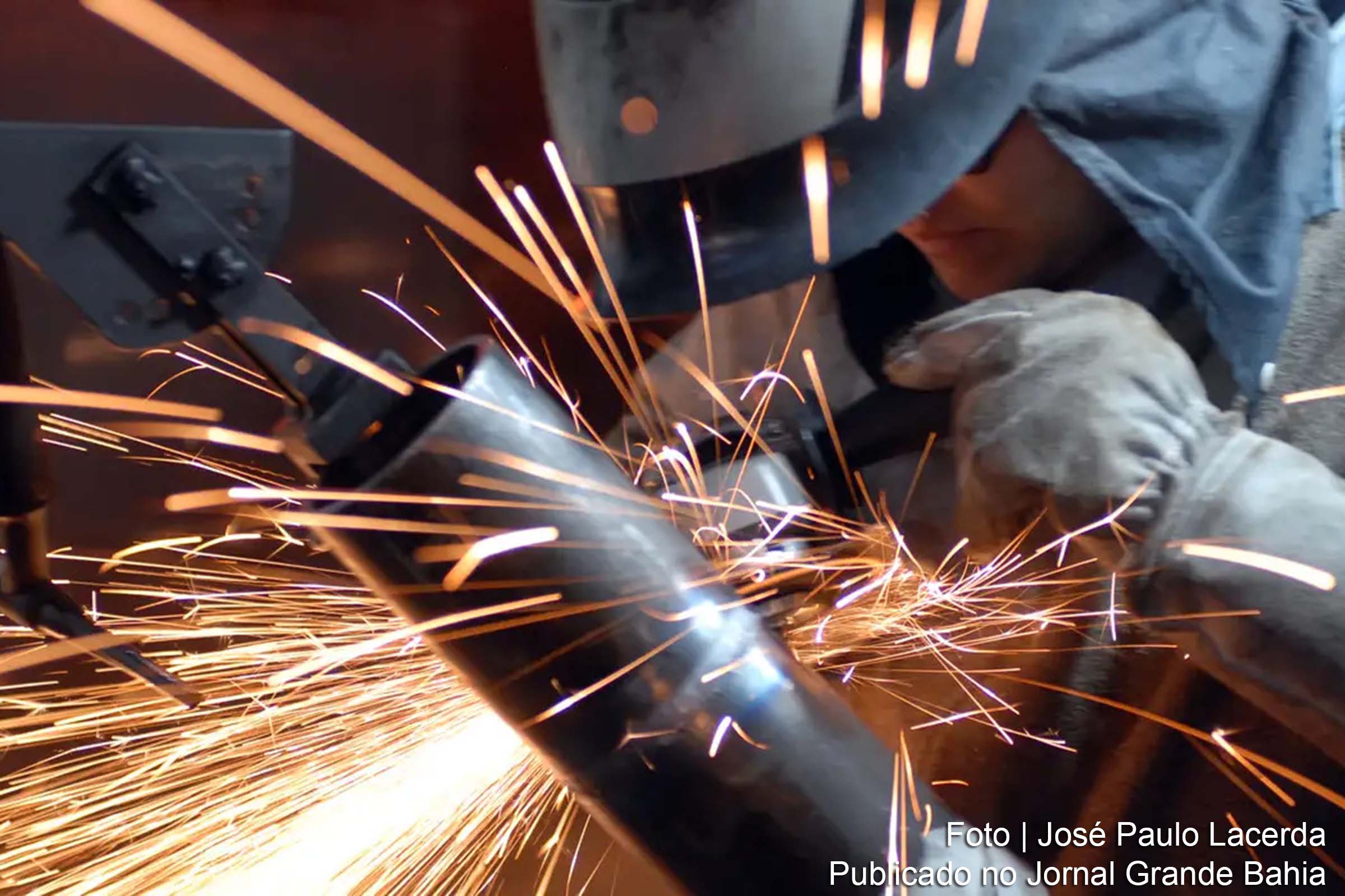 Associação Brasileira da Indústria de Máquinas e Equipamentos divulga dados preocupantes sobre o desempenho do setor.