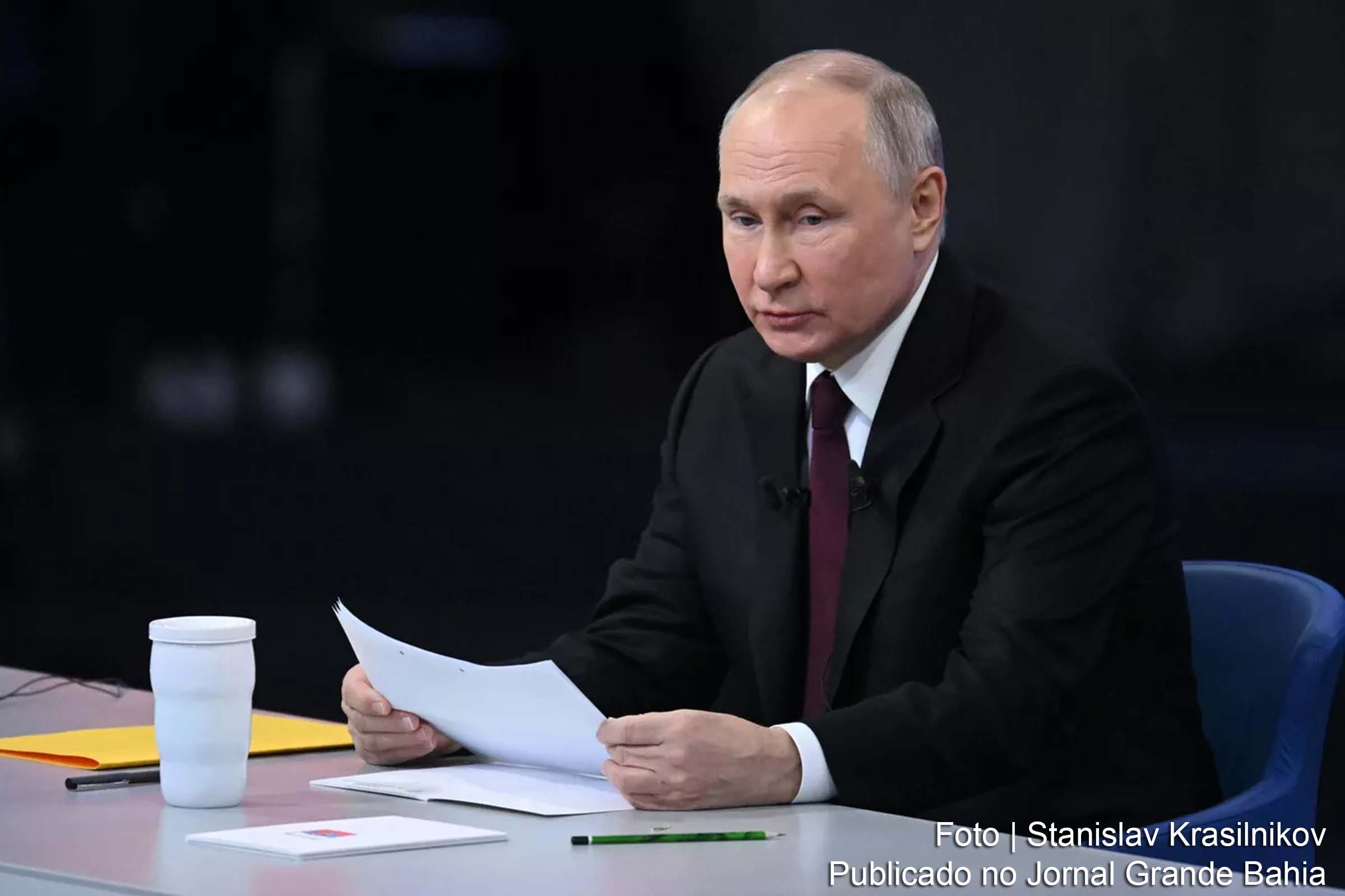 Queda do Il-76 russo: Vladimir Putin afirma que investigação aponta para míssil patriot dos EUA