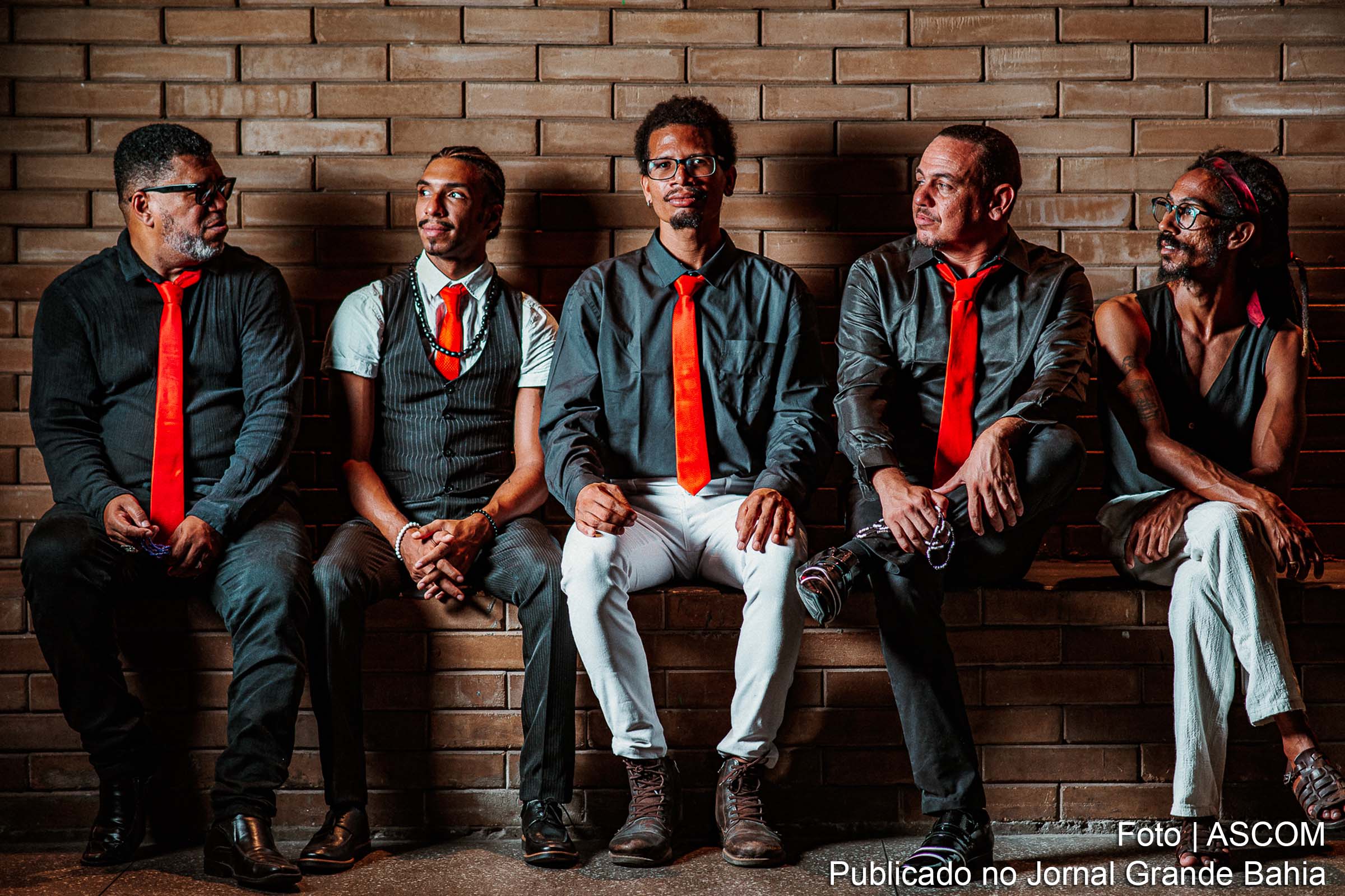 Clube de Patifes lança single ‘Guia’, que marca nova fase com Piveton nos vocais