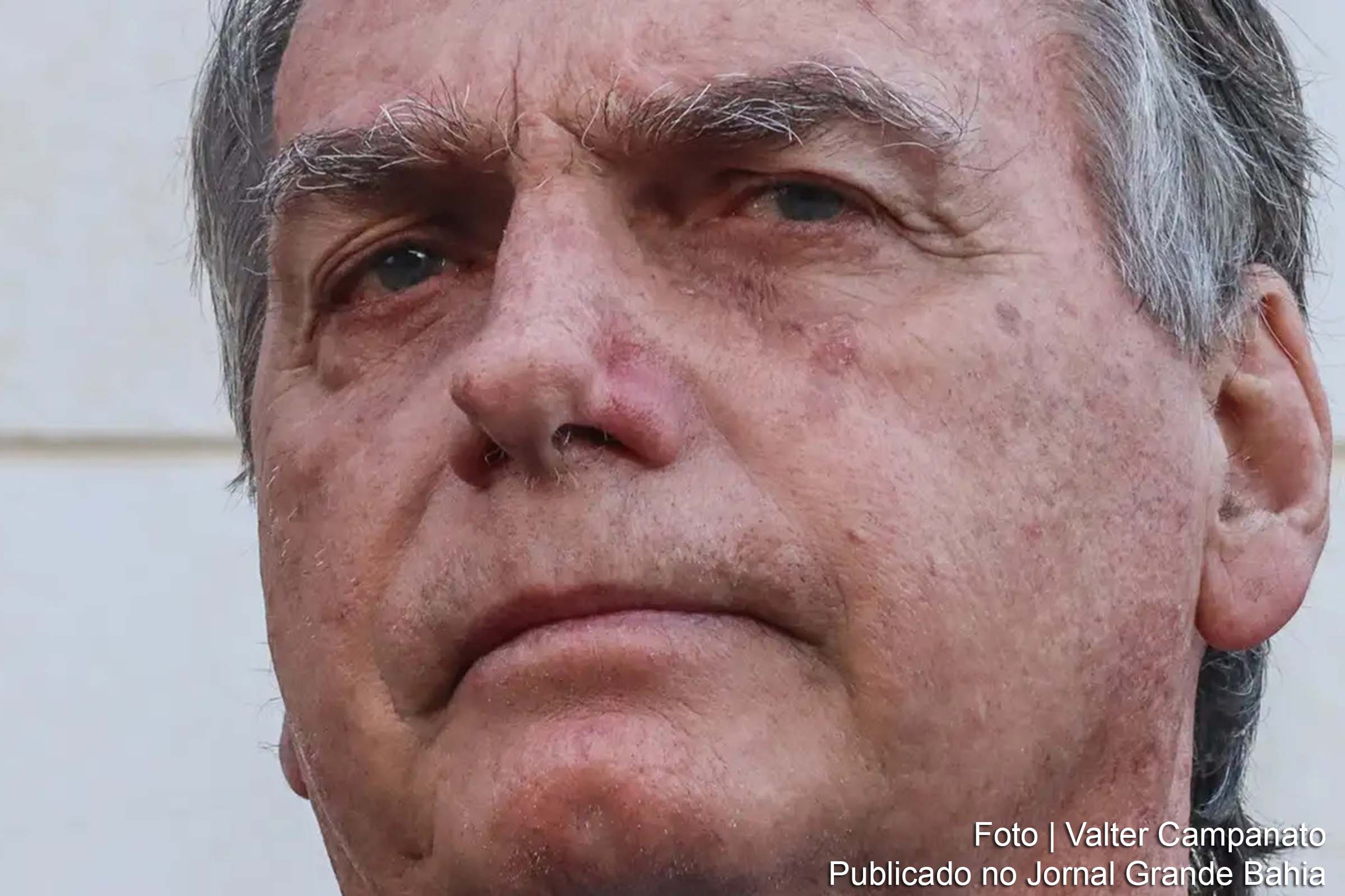 Advogados do ex-presidente pedem acesso aos depoimentos de ex-comandantes militares ao STF.