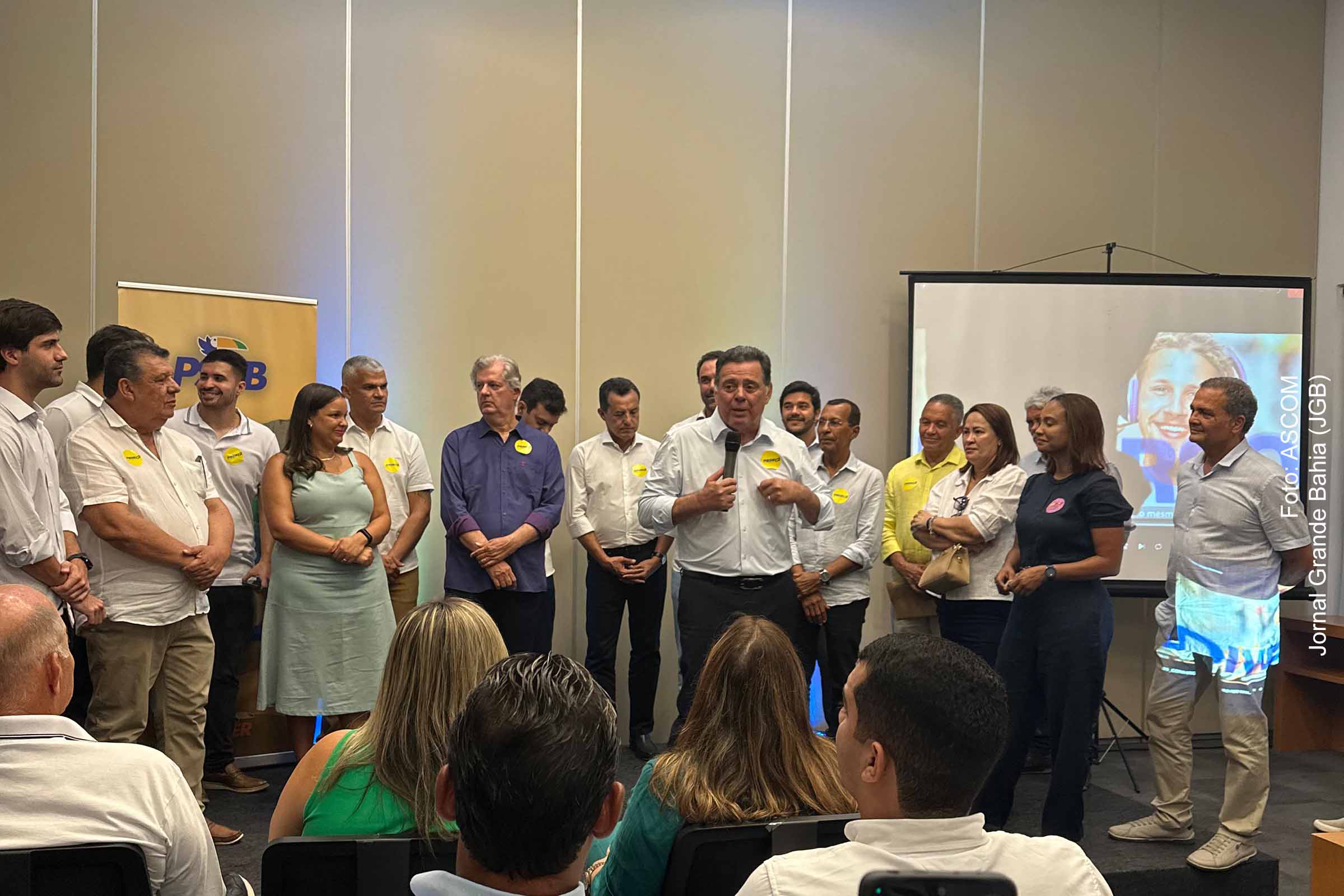 Marconi Perillo, presidente do PSDB, discursa durante encontro estadual em Salvador.