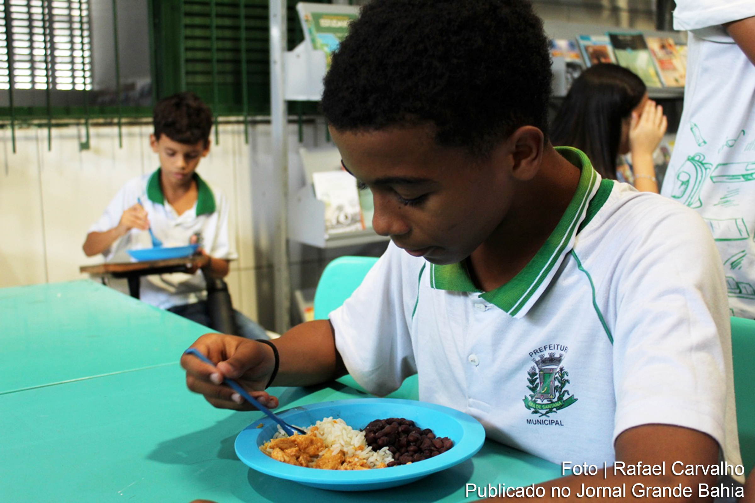Implementação de novo modelo de gestão beneficia mais de 55 mil estudantes com cardápios adequados e inclusão do desjejum.