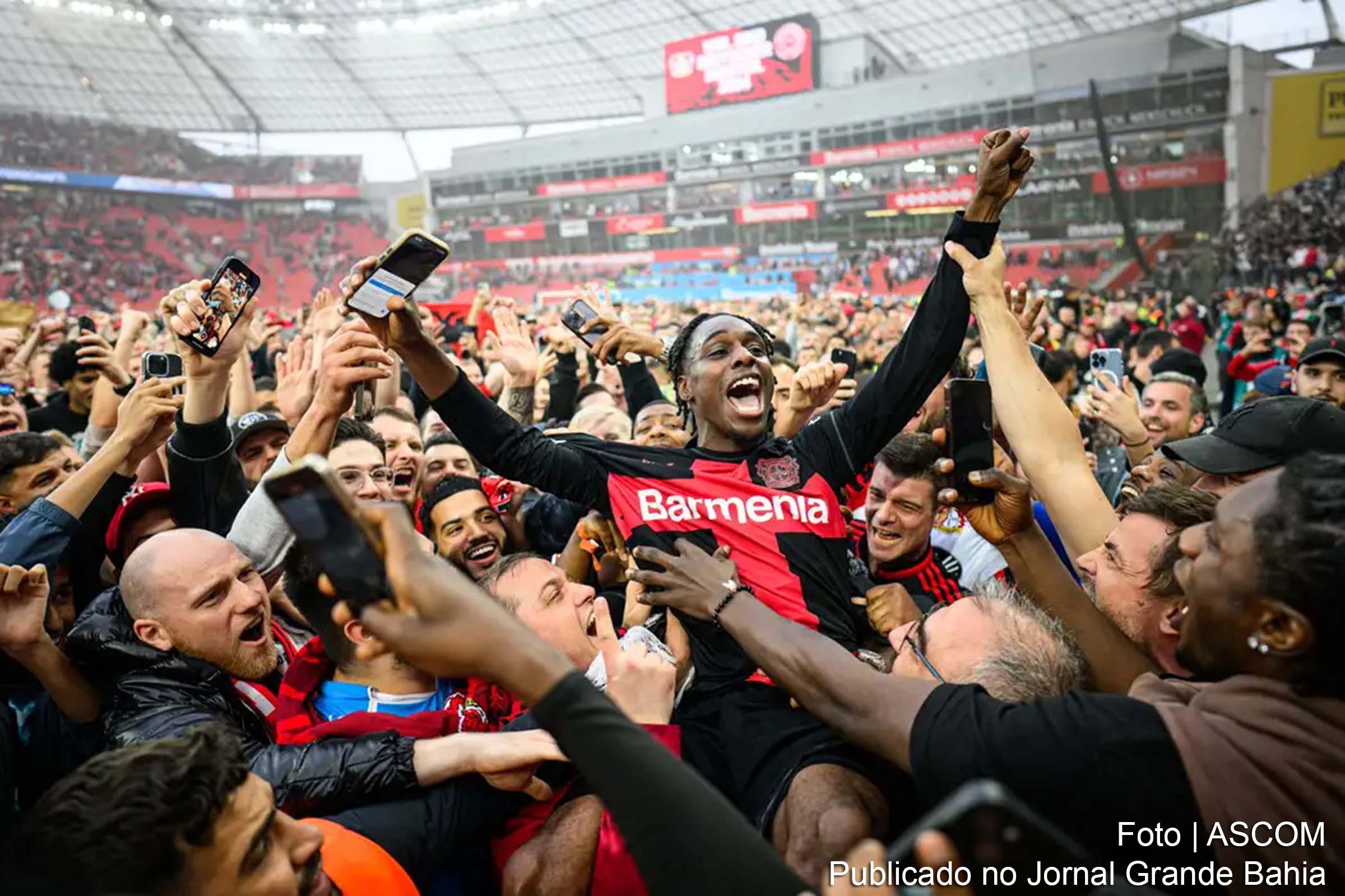 Em dia histórico, equipe alemã garante o título da Bundesliga pela primeira vez em sua história.