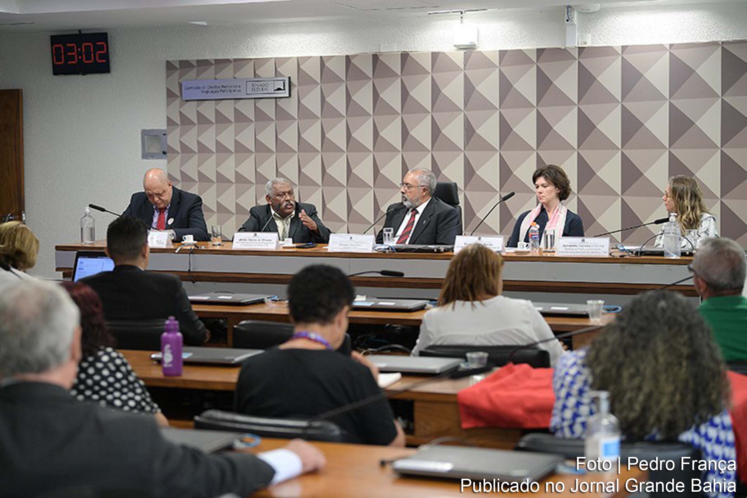 Audiência pública na Comissão de Direitos Humanos debate propostas e desafios do programa Nova Indústria Brasil.