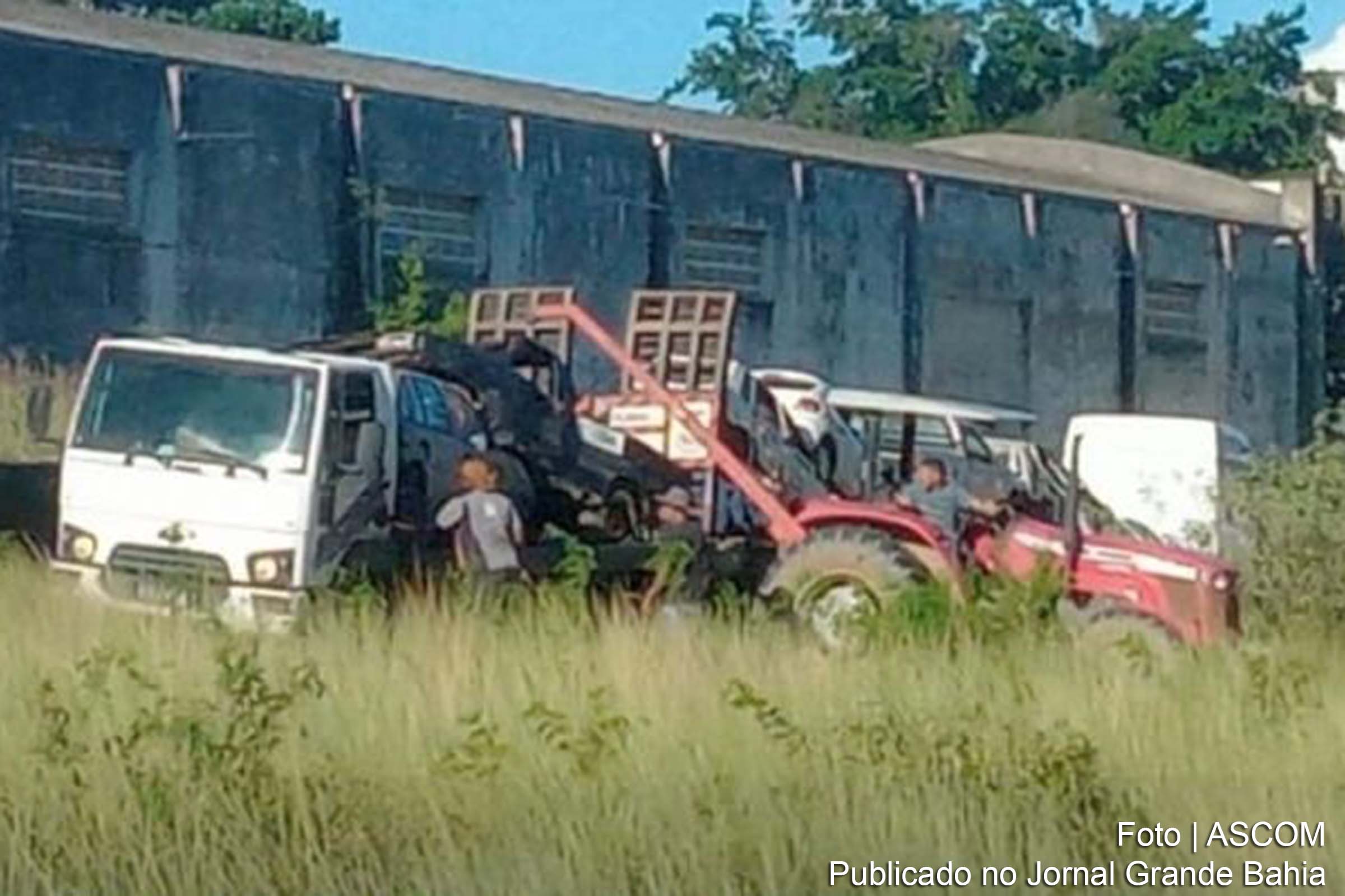Feira de Santana: Vereador aciona Ministério Público sobre depósito de carro velho em imóvel abandonado no Bairro Rua Nova