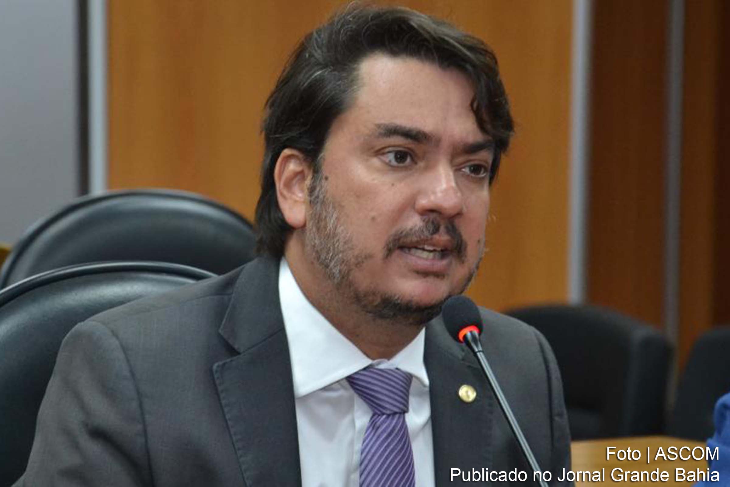 O deputado estadual Pedro Tavares (União Brasil) repudia a suspensão dos voos regionais na Bahia e os preços abusivos das passagens aéreas.