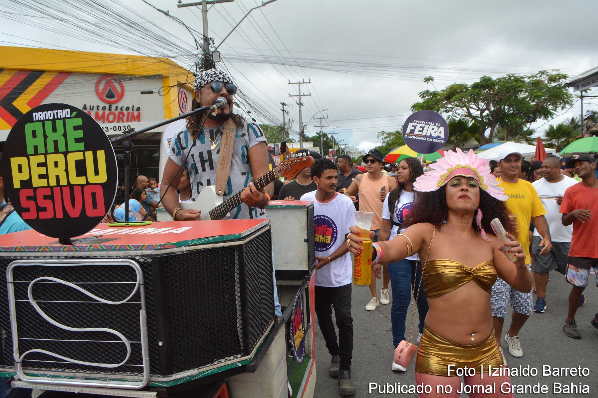 Evento precursor da Micareta de Feira de Santana, o Esquenta Micareta 2024 reúne multidões na avenida Fraga Maia, marcando o início da contagem regressiva para a festa momesca.