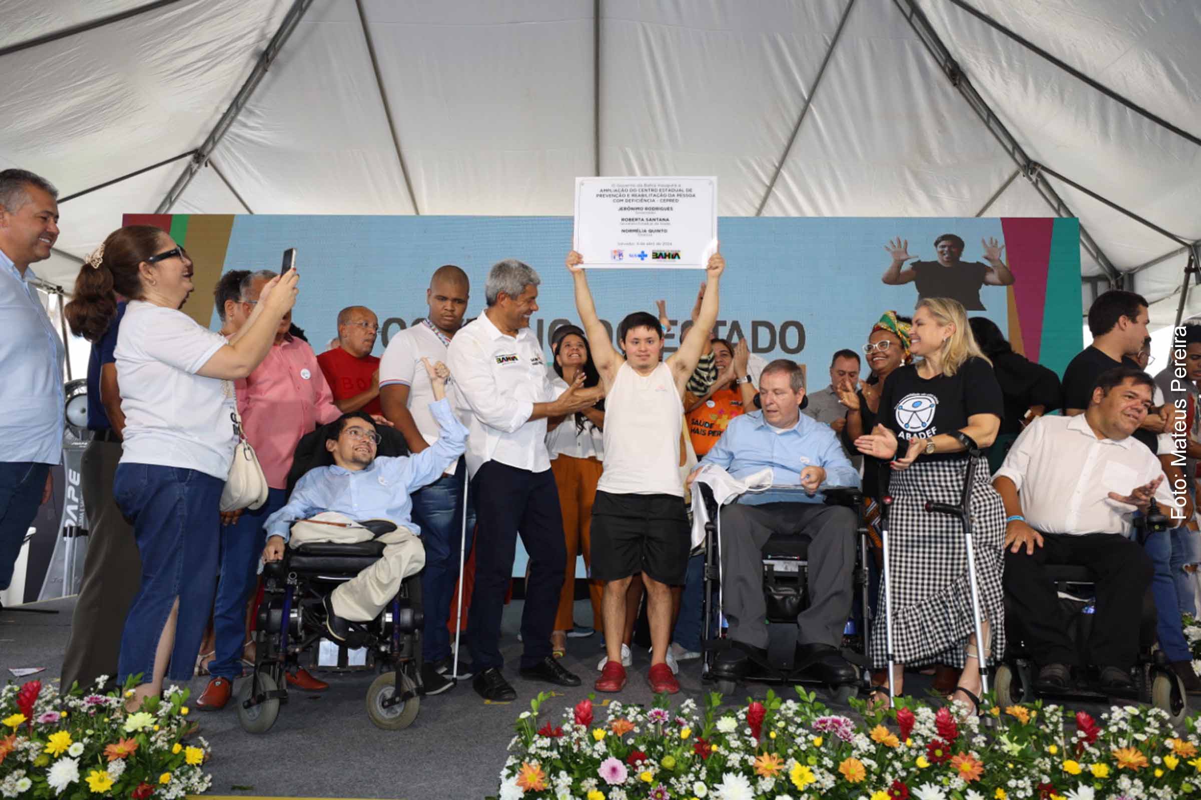 Governador Jerônimo Rodrigues anuncia medidas para inclusão de pessoas com deficiência; Investimento é estimado em R$ 123 milhões