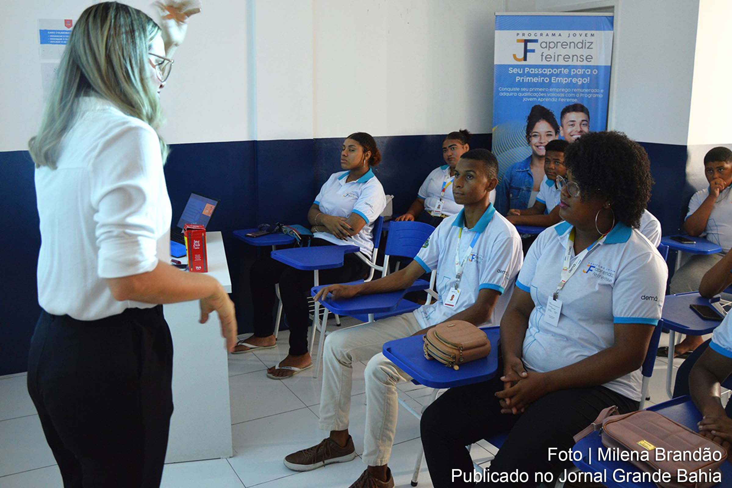 O Programa Jovem Aprendiz Feirense, iniciativa da Prefeitura de Feira de Santana em parceria com a Renapsi, visa qualificar alunos da rede municipal para o mercado de trabalho.