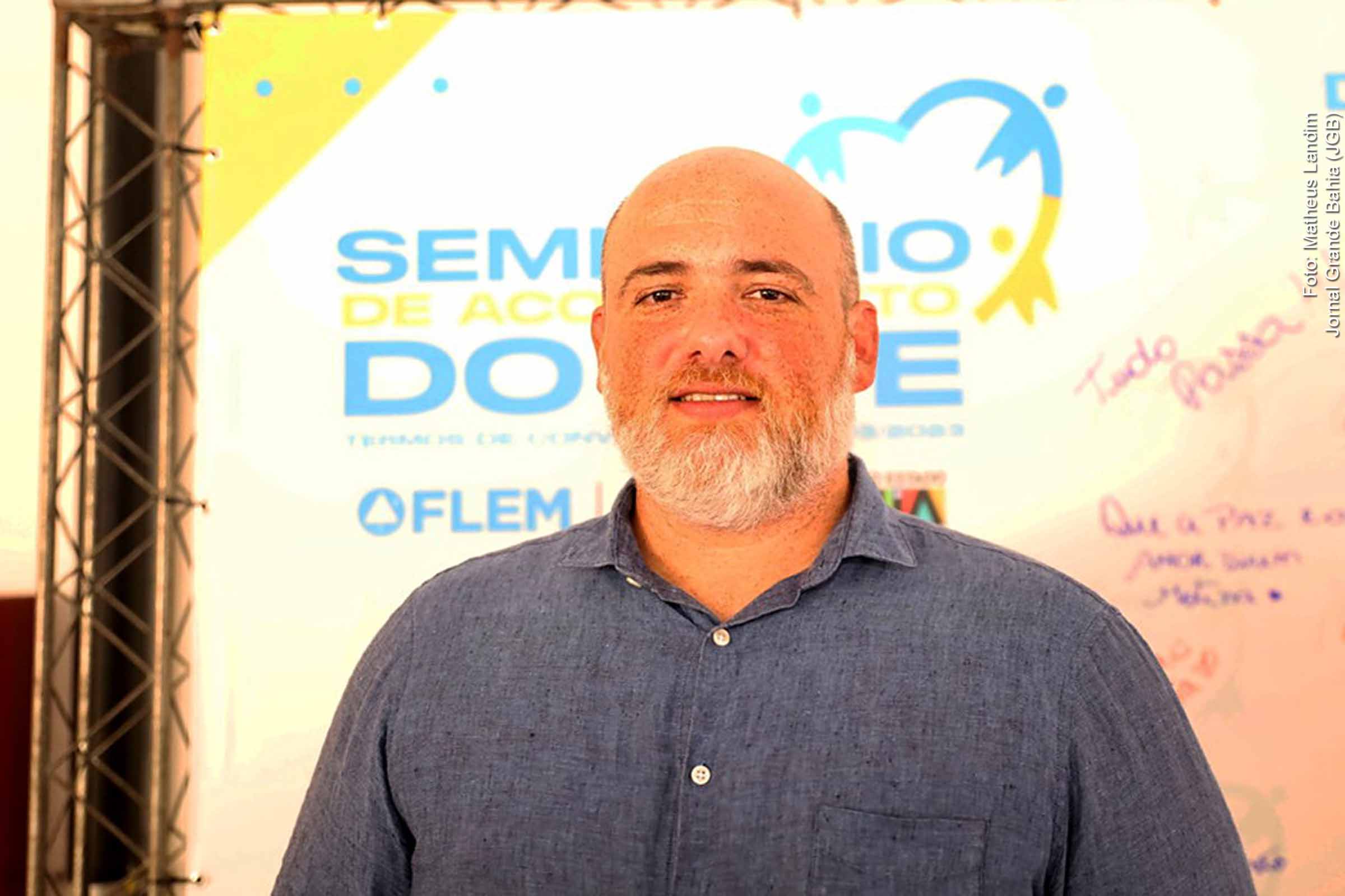 Reunião do Conselho Administrativo (Conad) da FLEM aprova desligamento do presidente Rodrigo Hita (PSB) e anuncia Taynar Santos como nova gestora. Liderança do PSB é pré-candidato à vereador por Salvador.