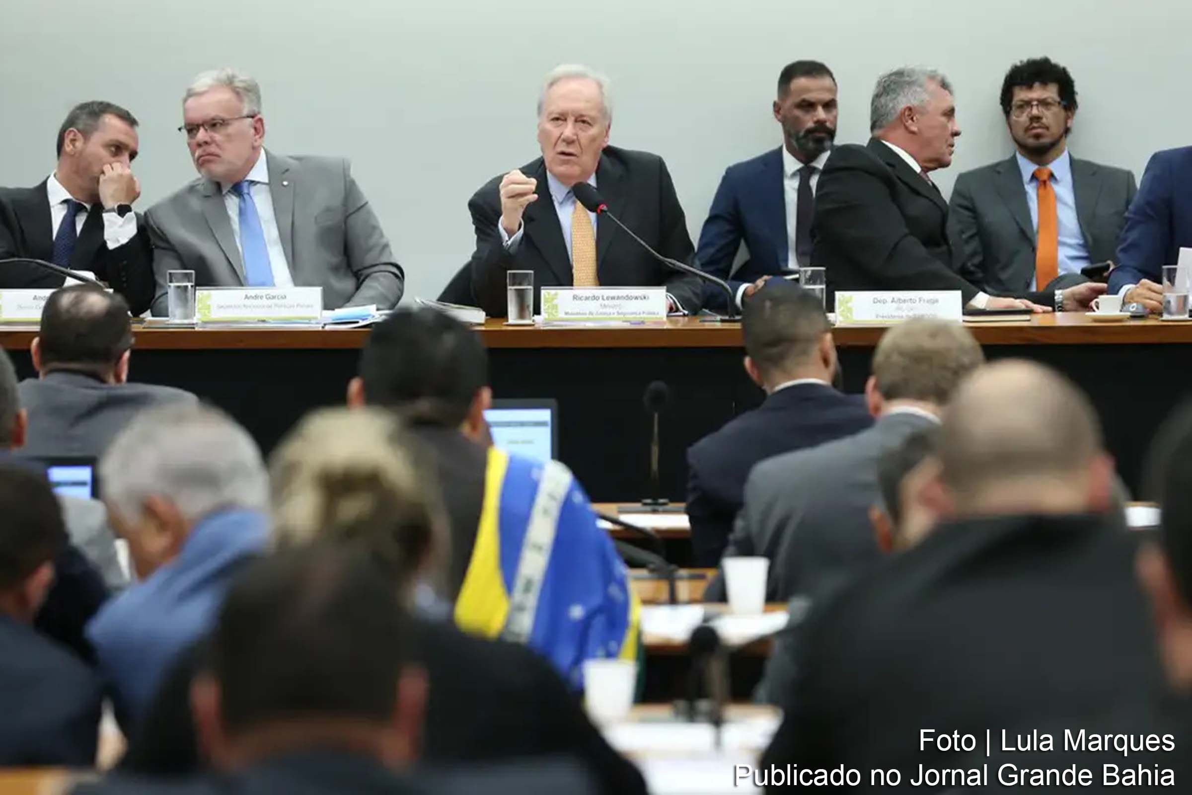 Ministro da Justiça destaca manutenção de pontos fundamentais no projeto de lei sobre saídas temporárias.