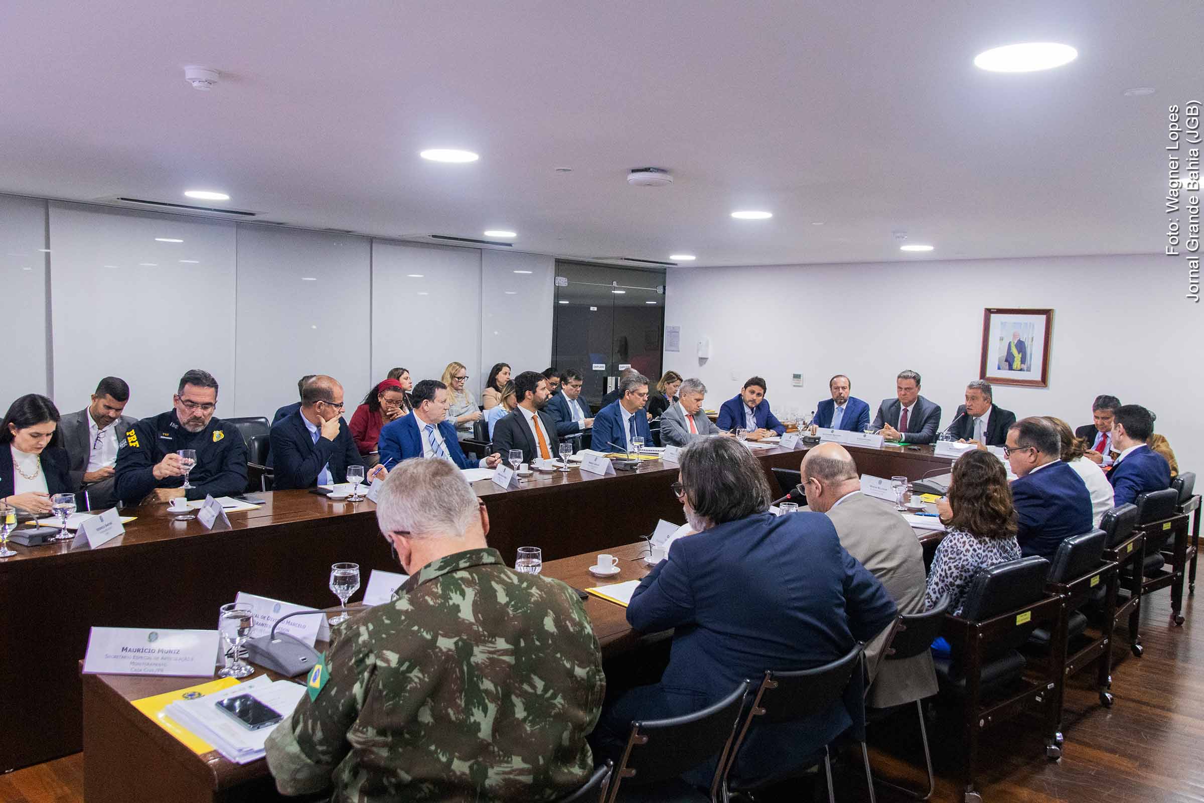 Equipe do governo Lula coordena esforços para socorrer o Rio Grande do Sul.