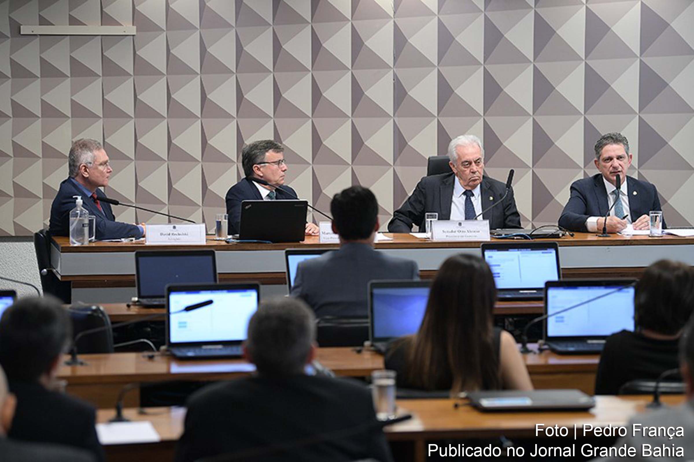 Depoimento na CPI da Braskem revela descumprimento do plano de extração de sal-gema em Maceió.