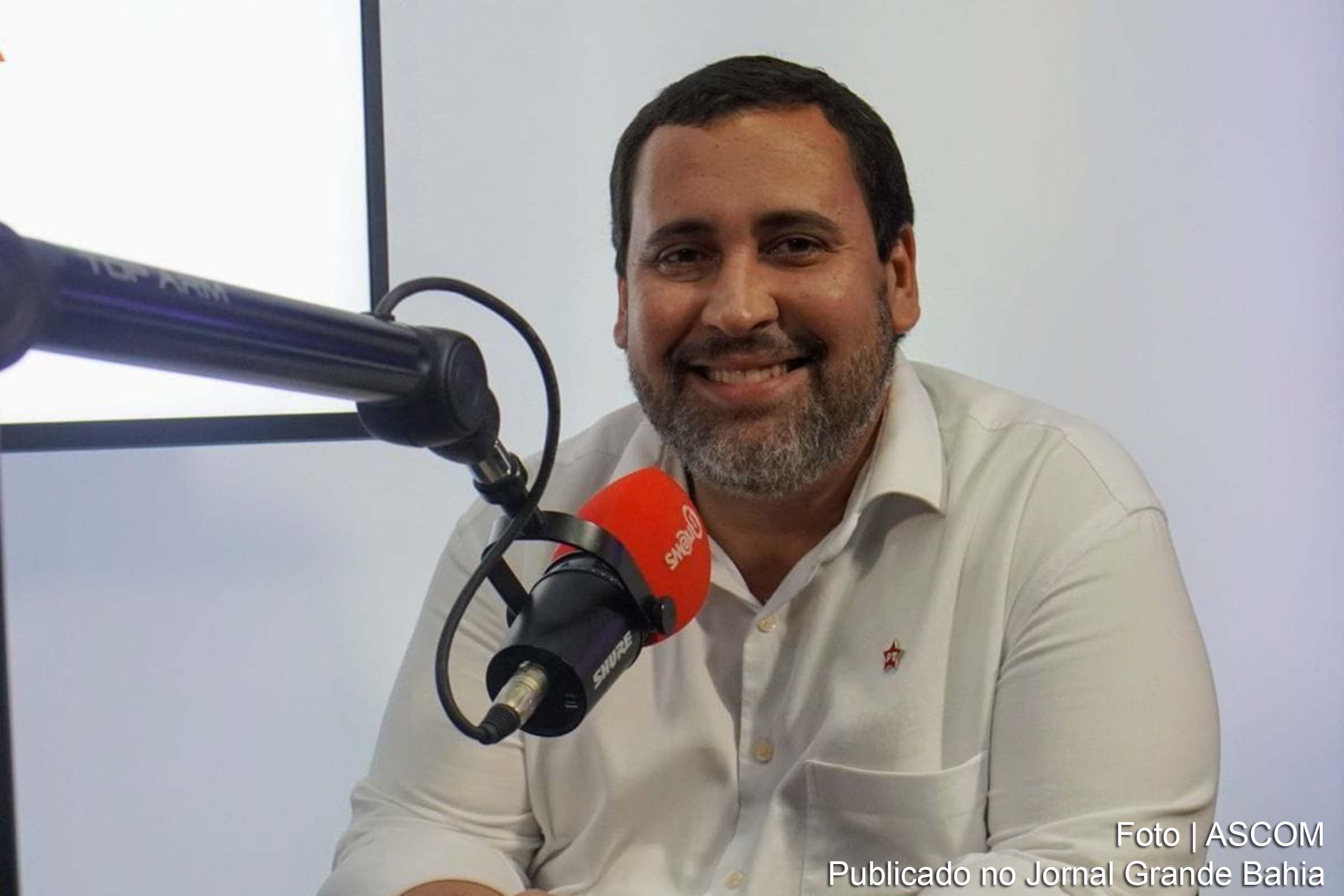 Presidente do PT Bahia, Éden Valadares, anuncia 110 candidaturas a prefeito e destaca a importância do apoio de Lula e Jerônimo Rodrigues.