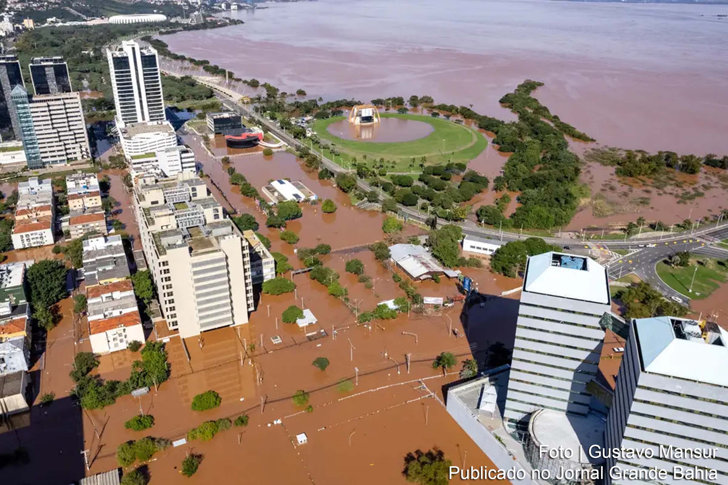 Com mais de 700 abrigos temporários em operação, a região luta para enfrentar a crise humanitária.