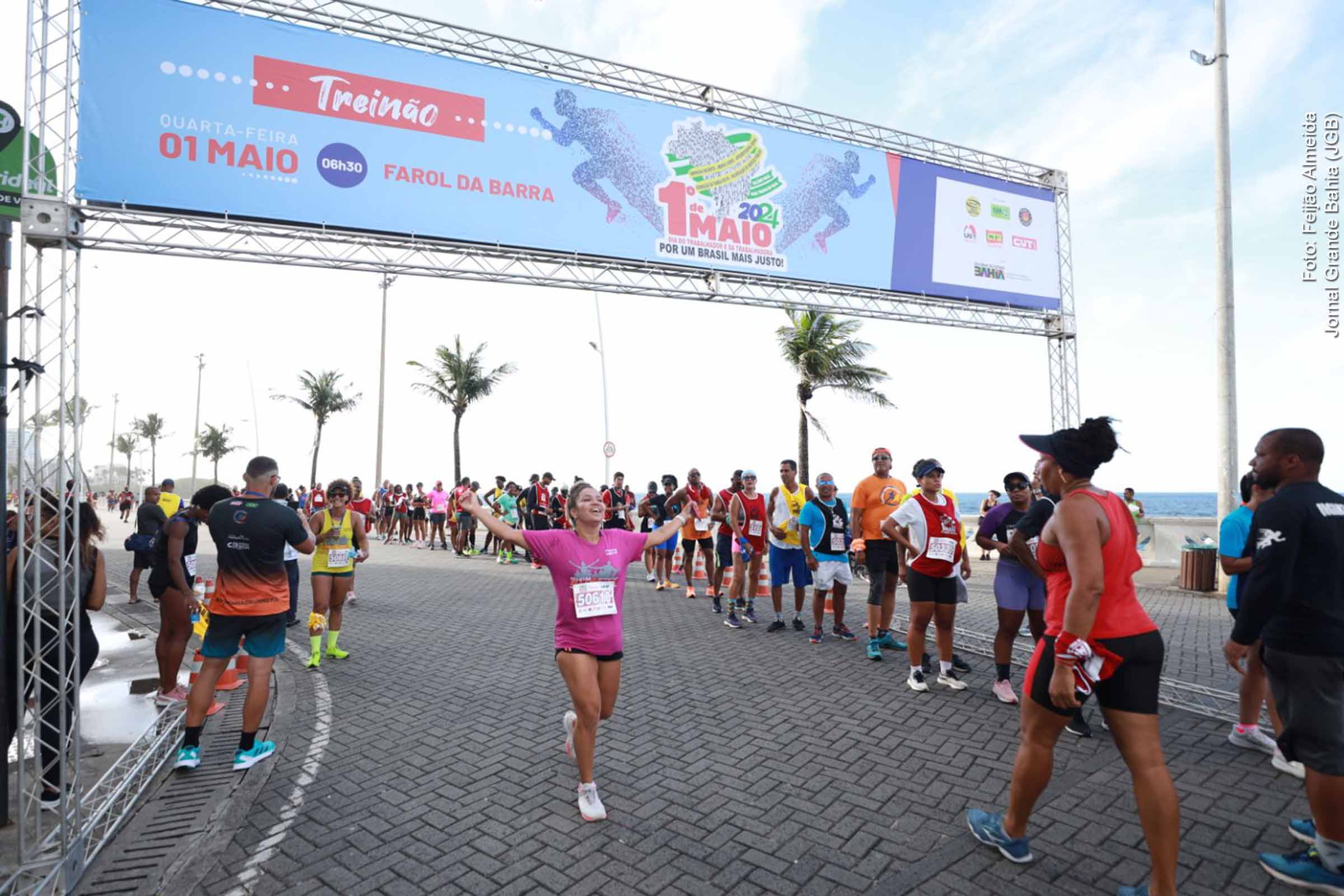 Salvador: Governo do Estado oferece serviços durante ato em homenagem aos trabalhadores no Farol da Barra