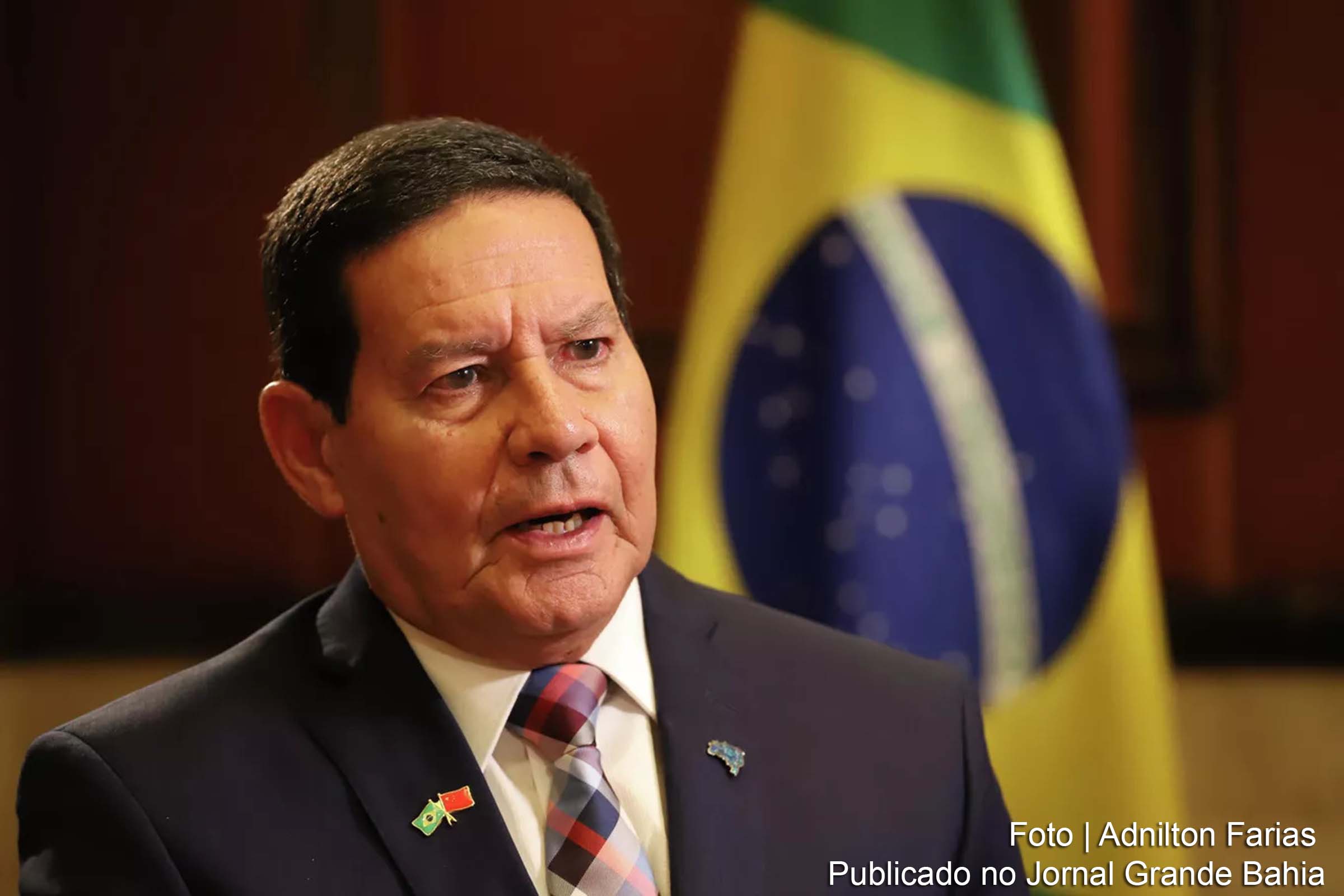 Senador Hamilton Mourão critica limite de gastos e pede ‘orçamento de guerra’ para crise no Rio Grande do Sul